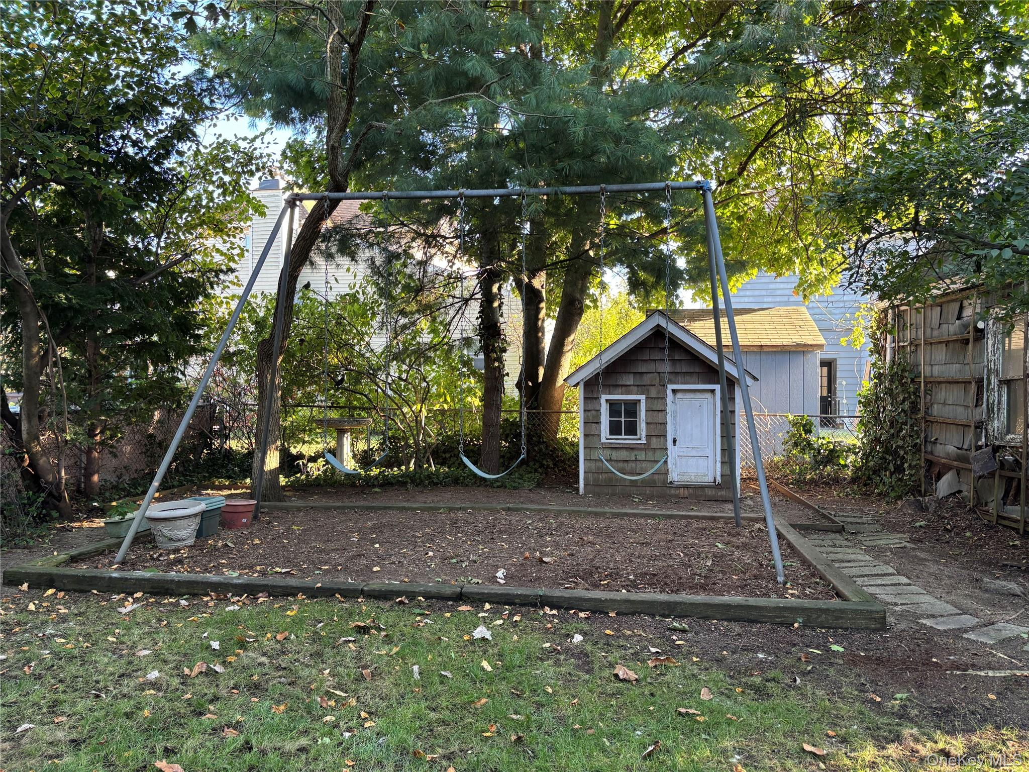 92 Walnut Street, Lynbrook, NY 11563