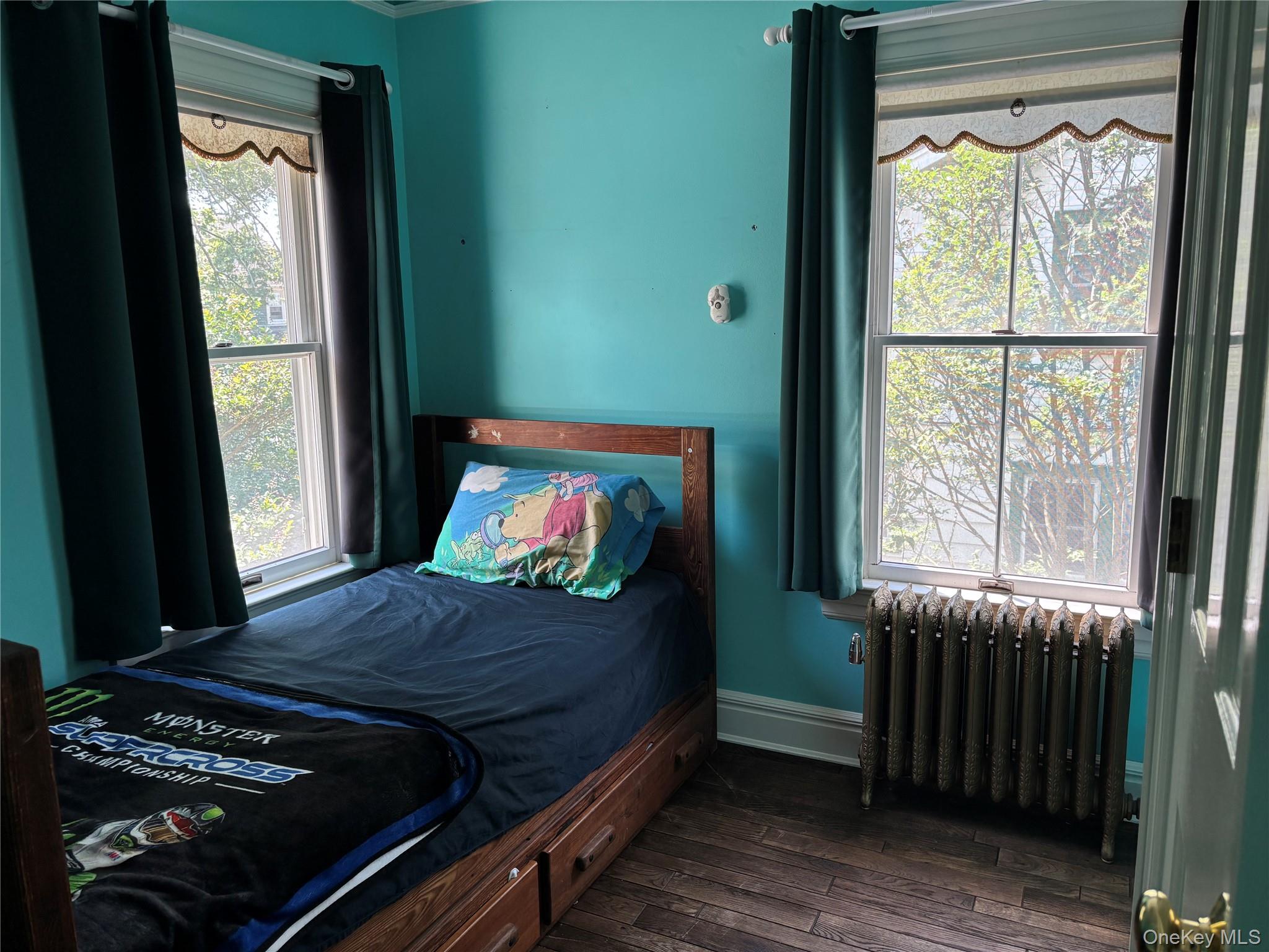 92 Walnut Street, Lynbrook, NY 11563