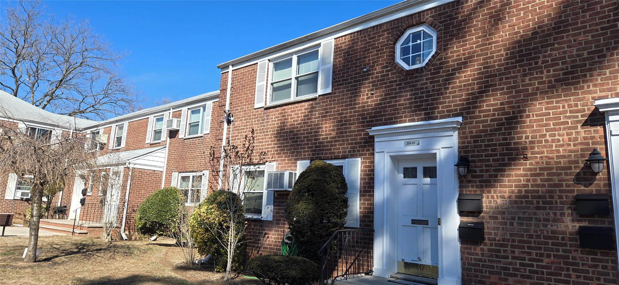 254-61 75TH Avenue # A11-1, Glen Oaks, NY 11004