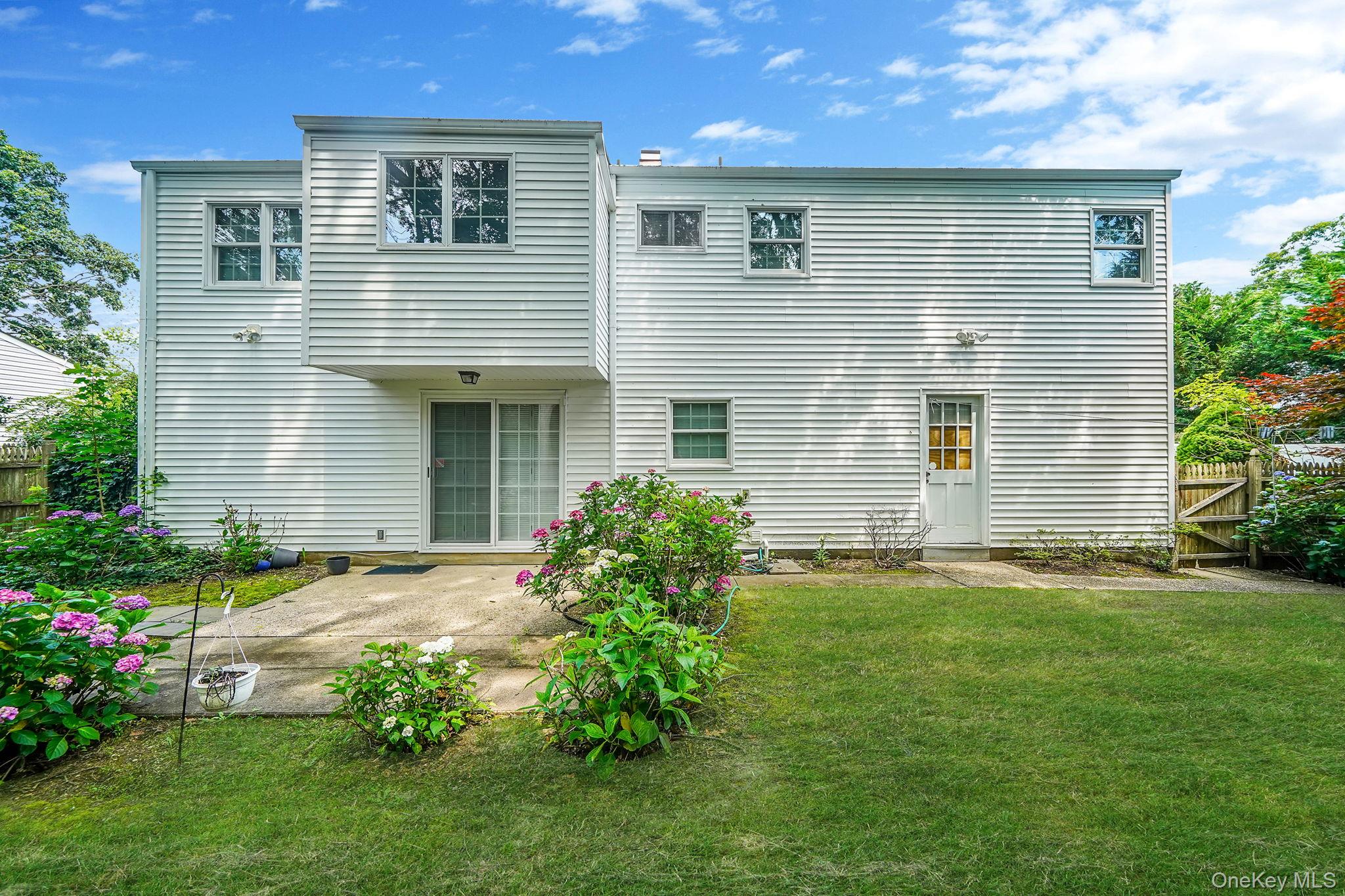 708 Bohemia Parkway, Sayville, NY 11782