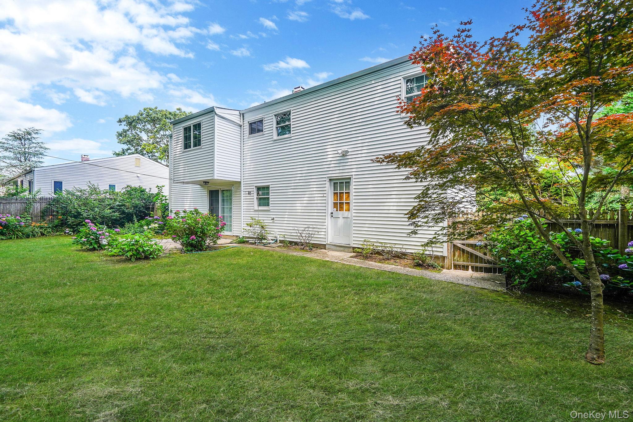 708 Bohemia Parkway, Sayville, NY 11782