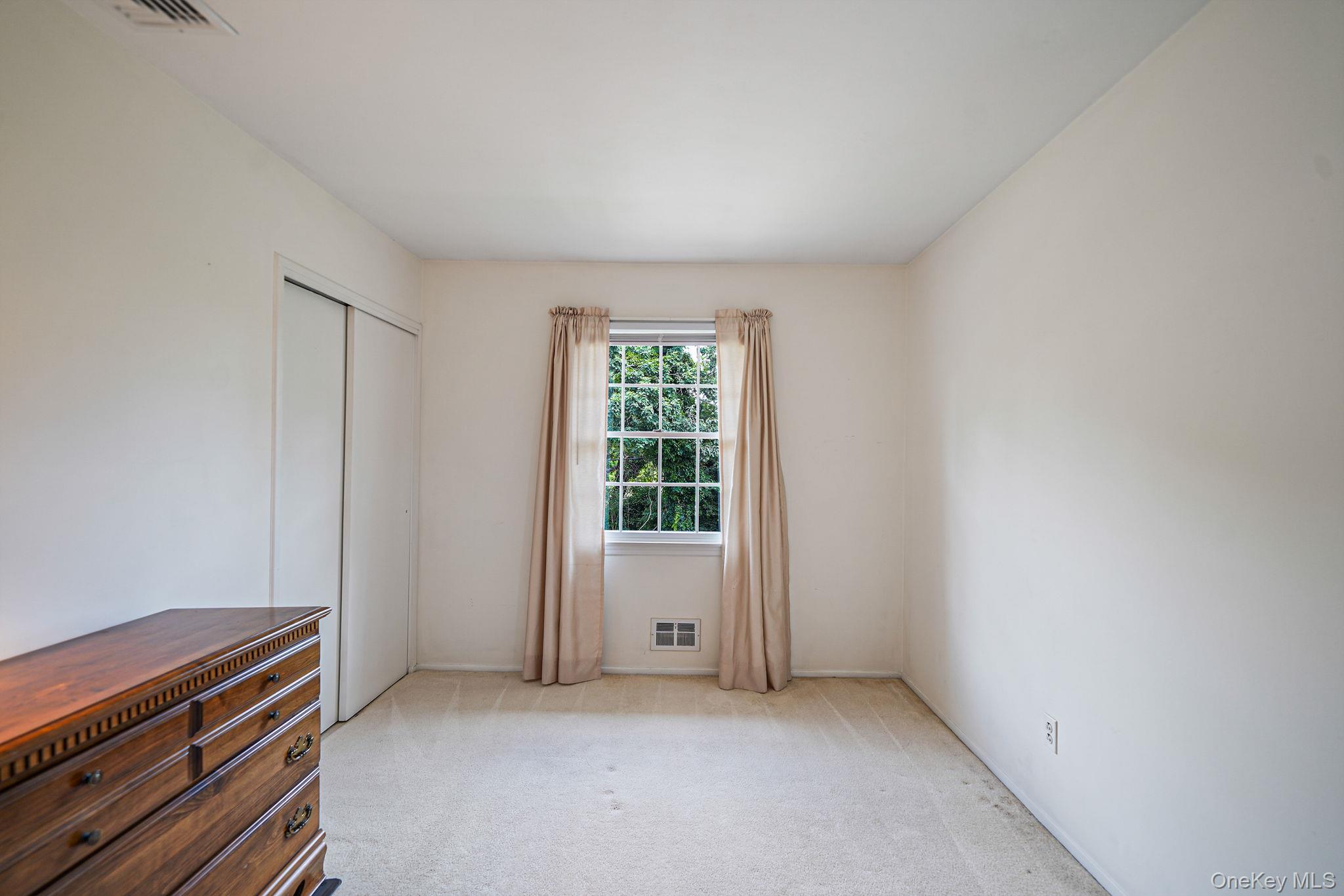 708 Bohemia Parkway, Sayville, NY 11782