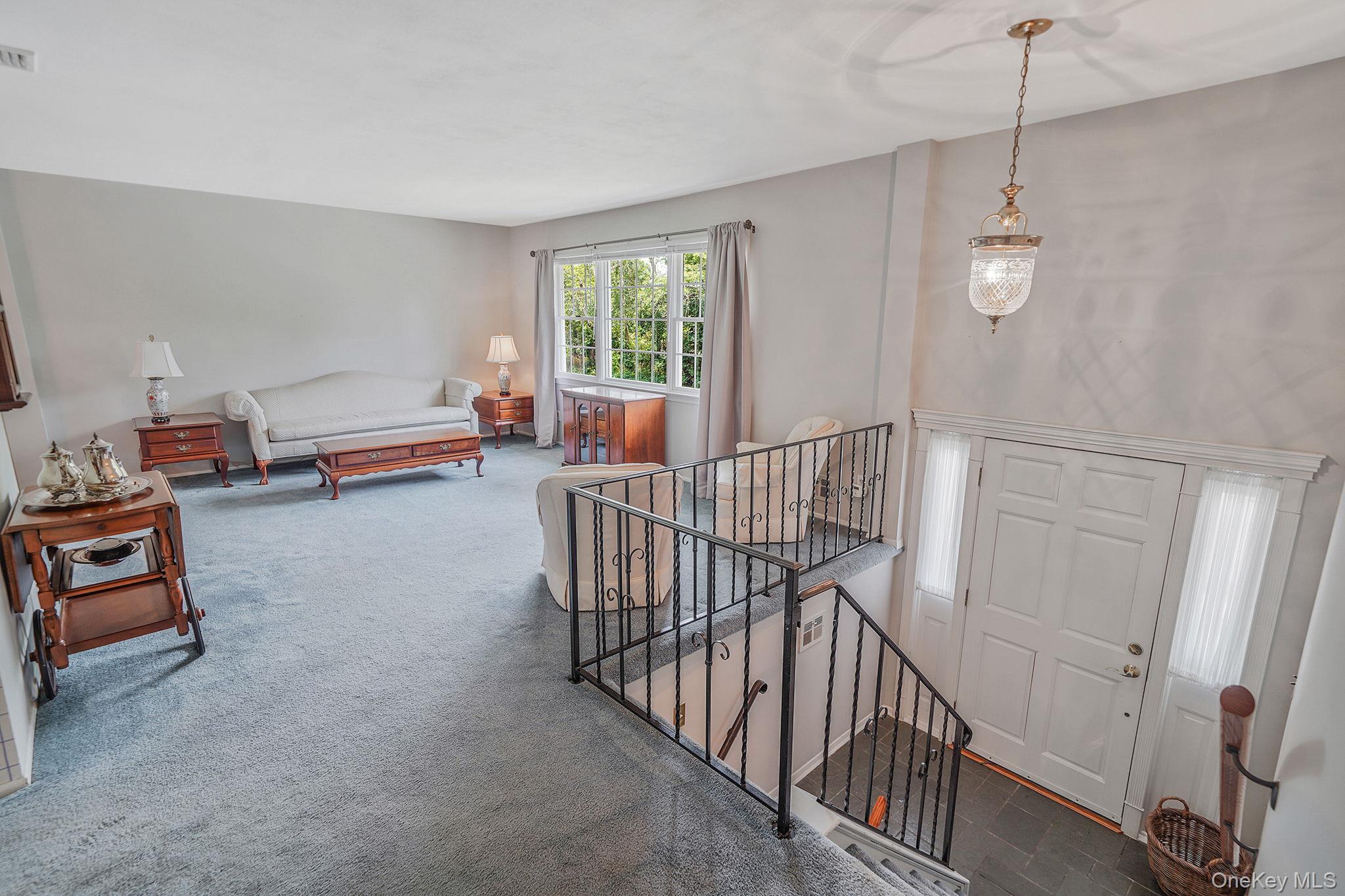 708 Bohemia Parkway, Sayville, NY 11782