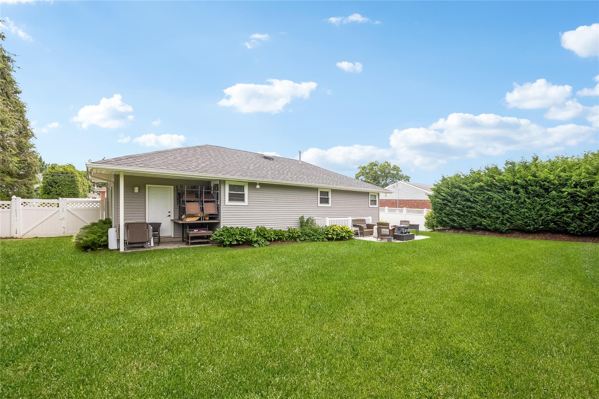 31 Orange Street, Deer Park, NY 11729