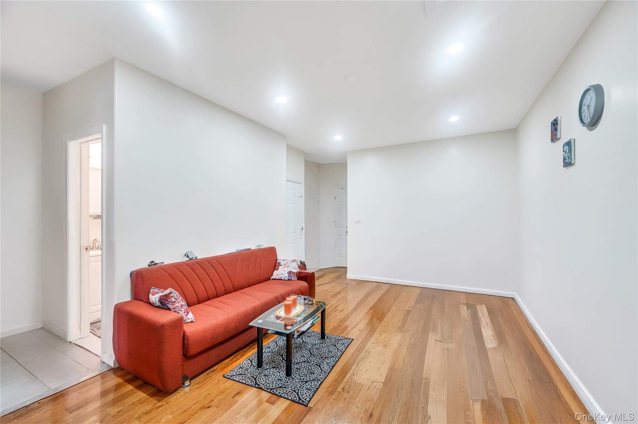 371 Pine Street, Brooklyn, NY 11208