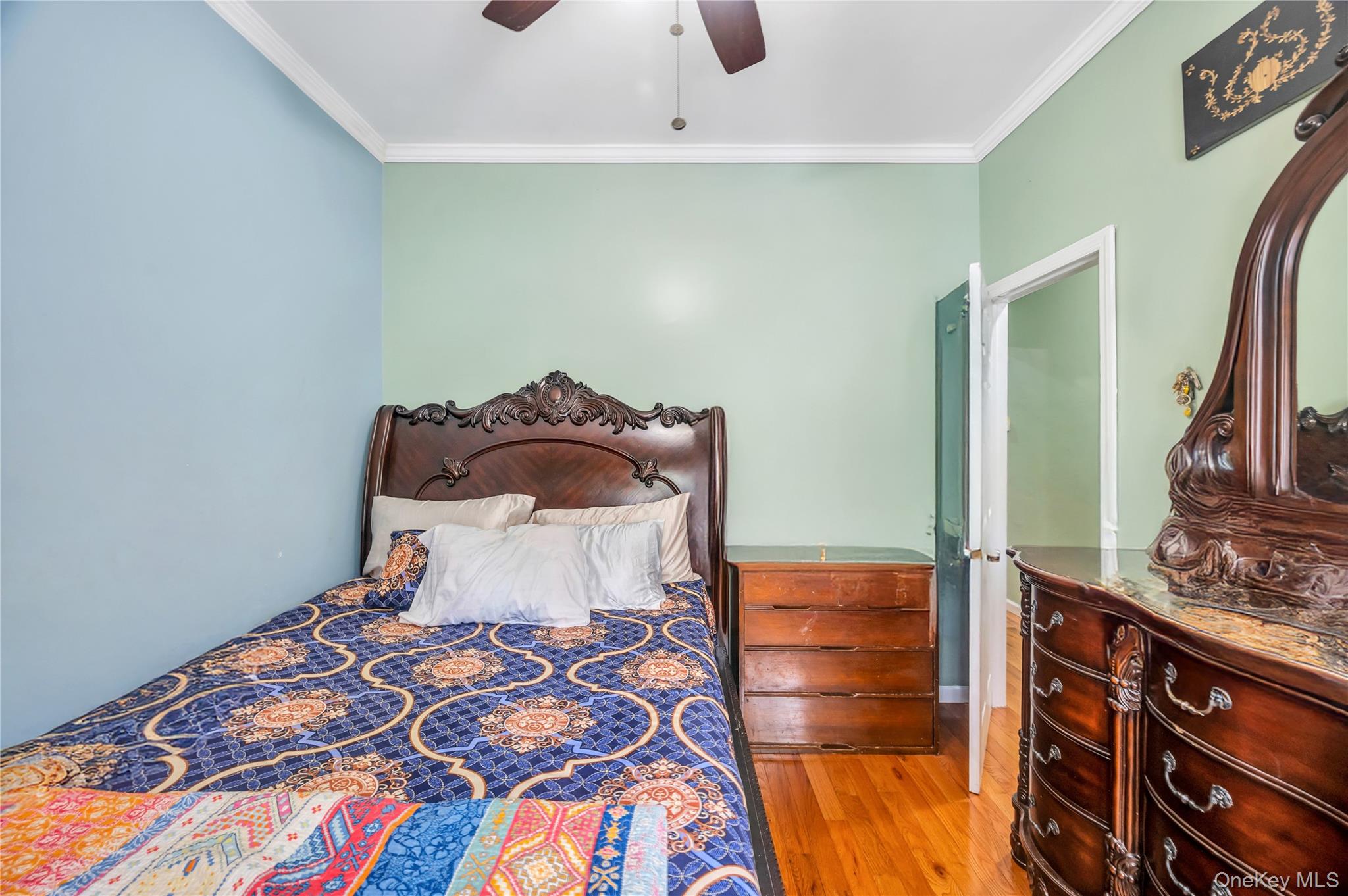 371 Pine Street, Brooklyn, NY 11208