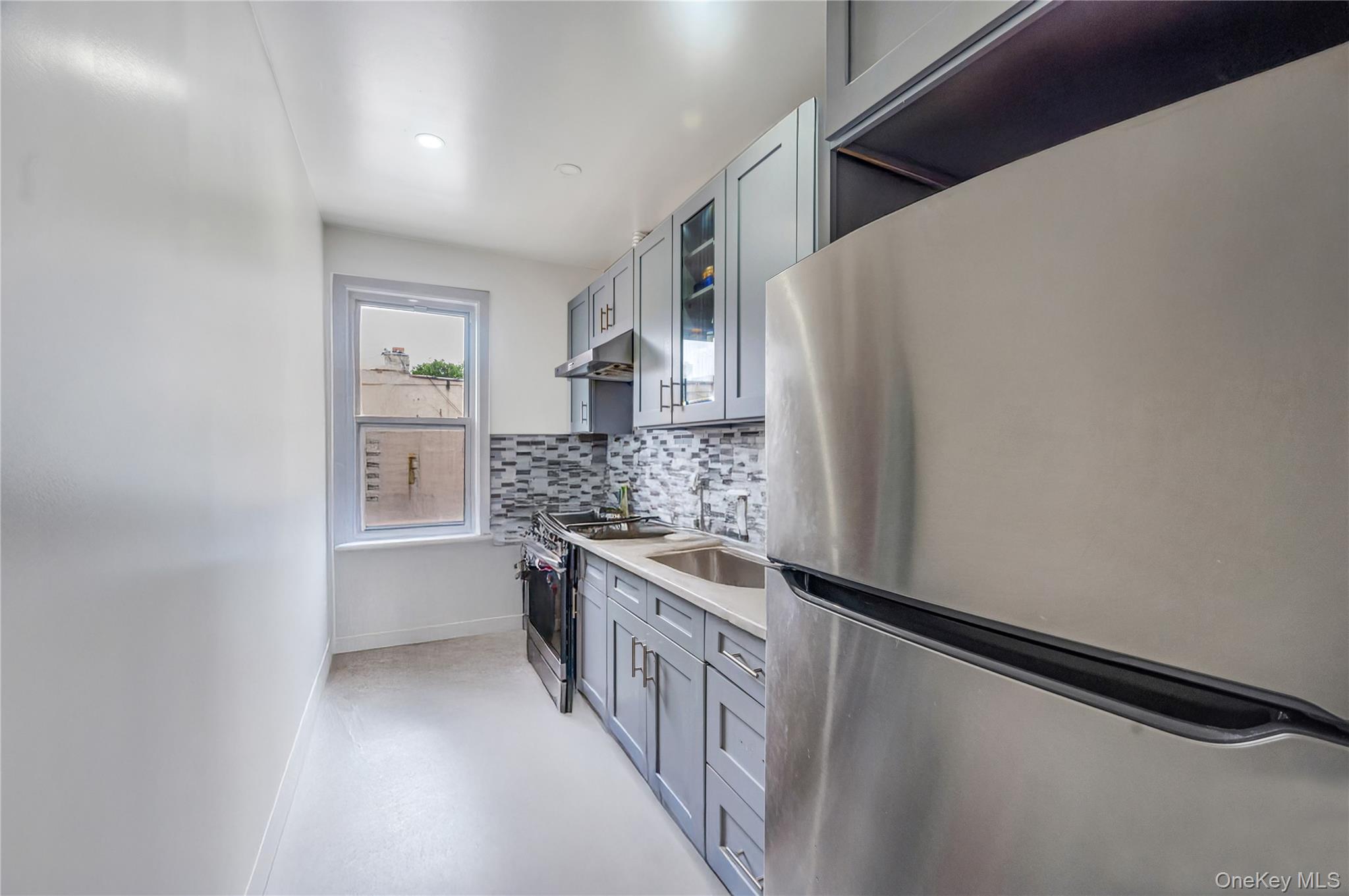 371 Pine Street, Brooklyn, NY 11208