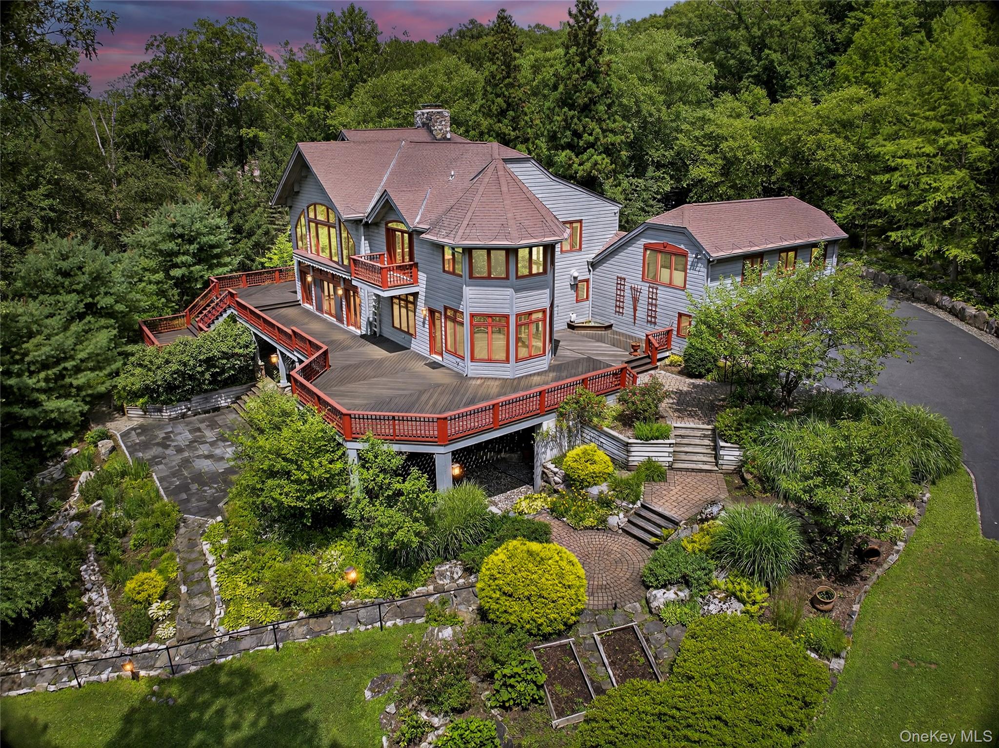 6 Old   Cranberry Road, Sloatsburg, NY 10974