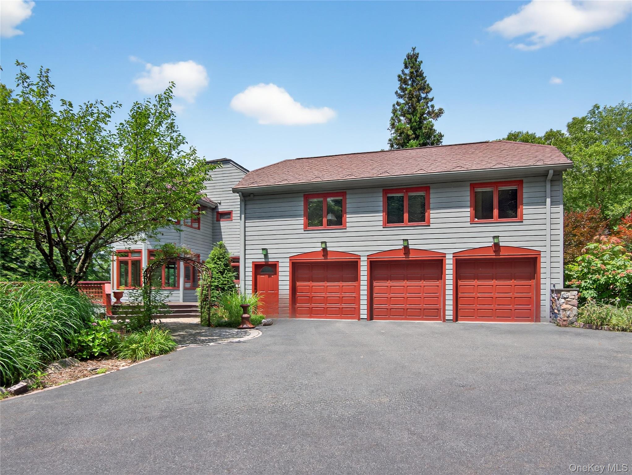 6 Old  Cranberry Road, Sloatsburg, NY 10974