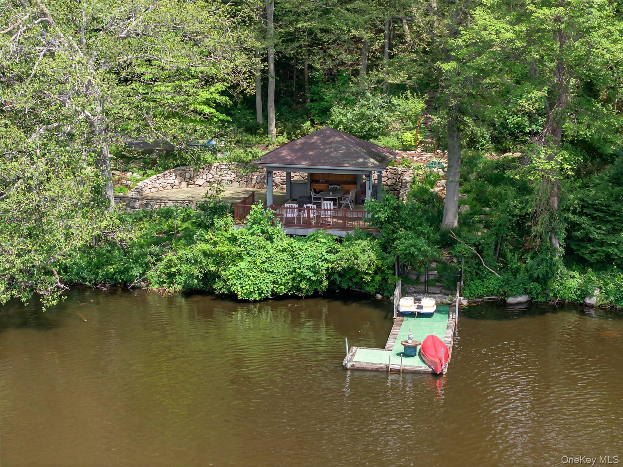 6 Old  Cranberry Road, Sloatsburg, NY 10974