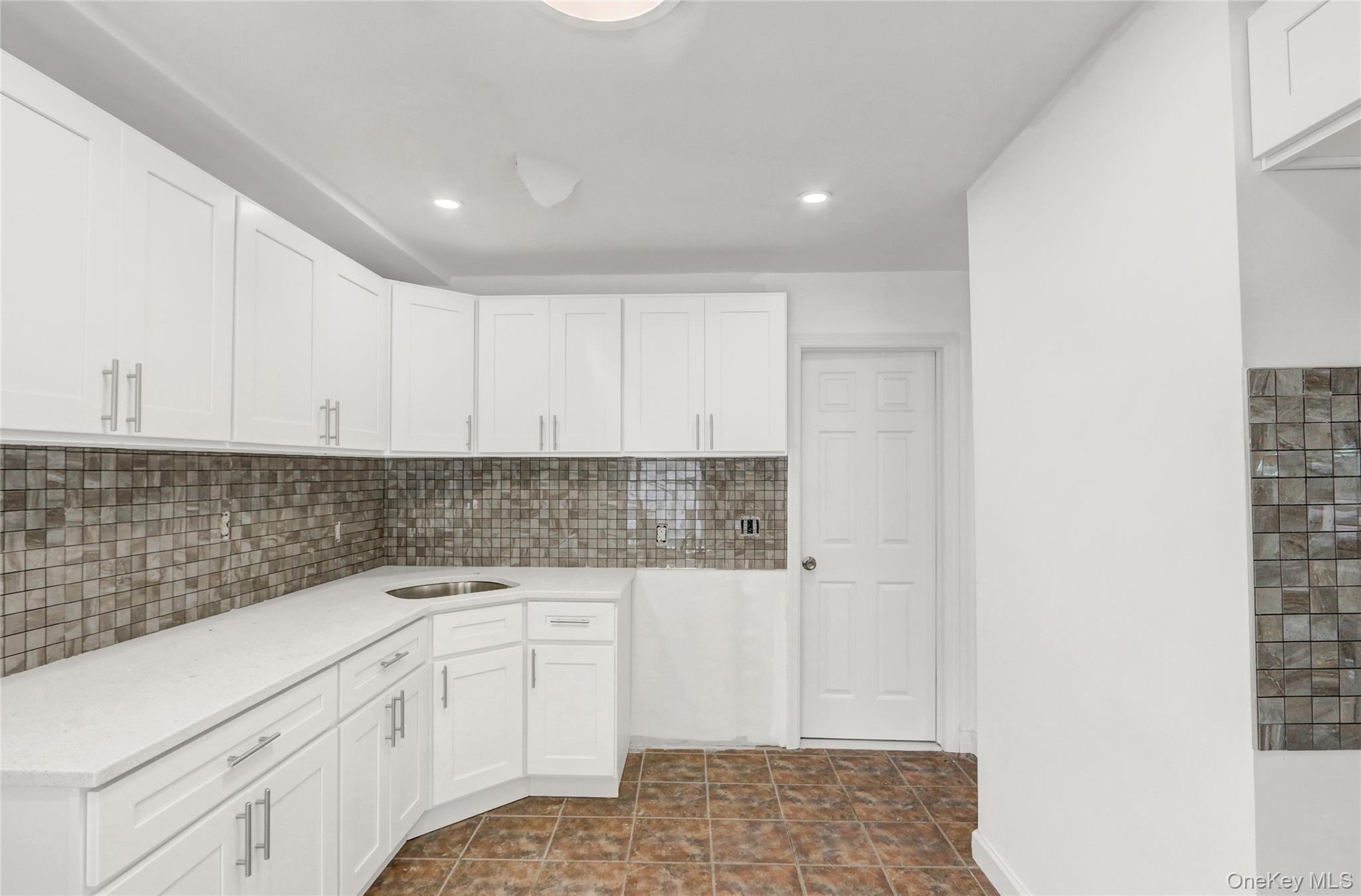 58 Laurel Avenue, Staten Island, NY 10304