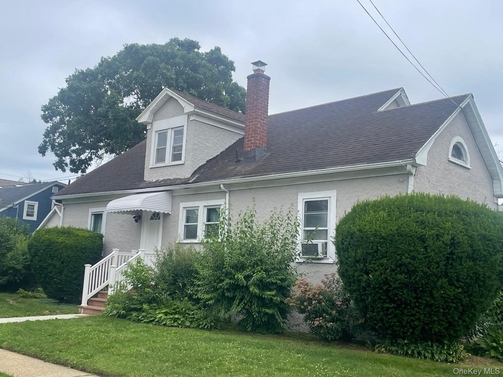 44 Nassau Parkway, Hempstead, NY 11550