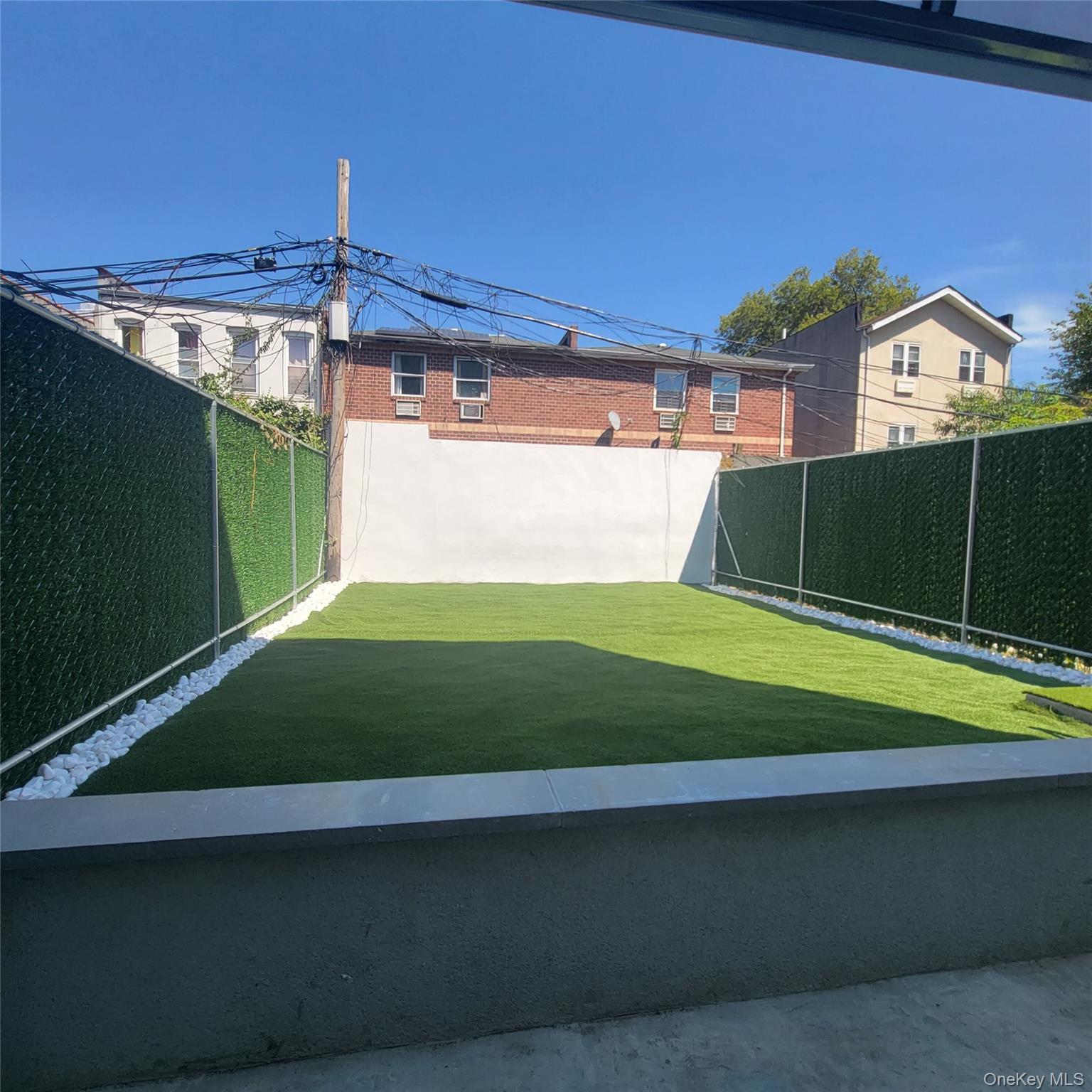 2041 Strauss Street, Brooklyn, NY 11212