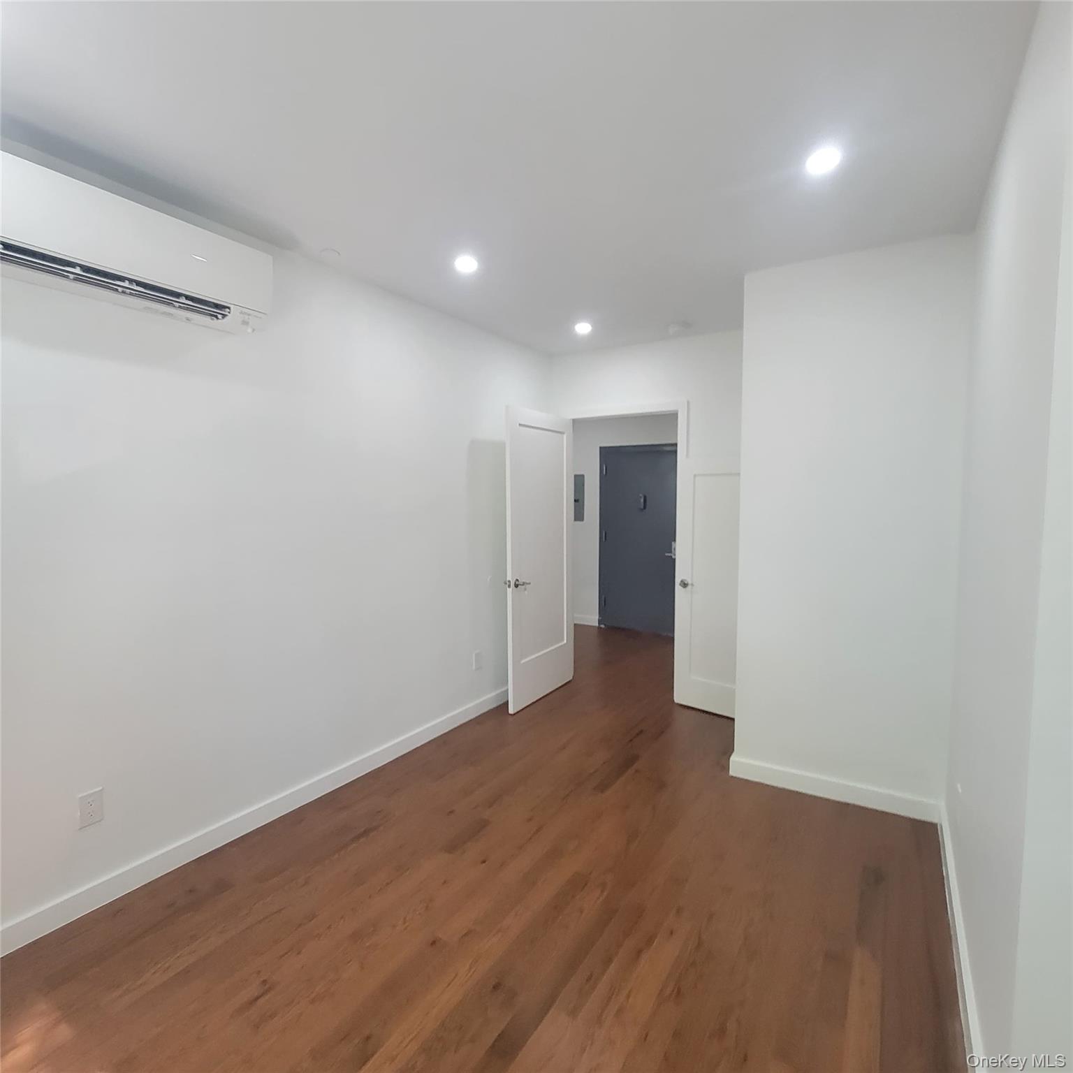 2041 Strauss Street, Brooklyn, NY 11212