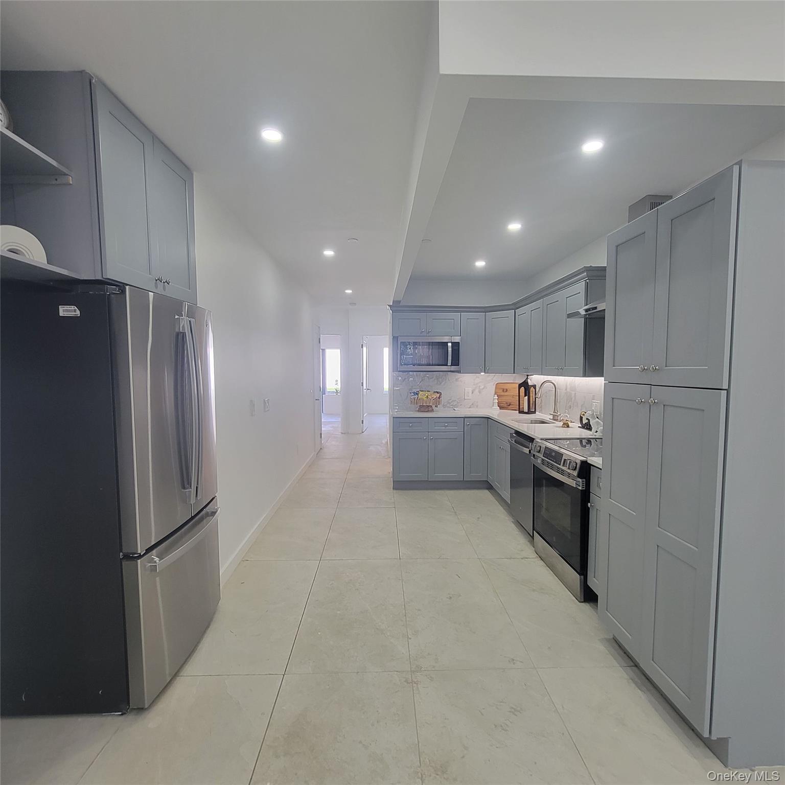 2041 Strauss Street, Brooklyn, NY 11212