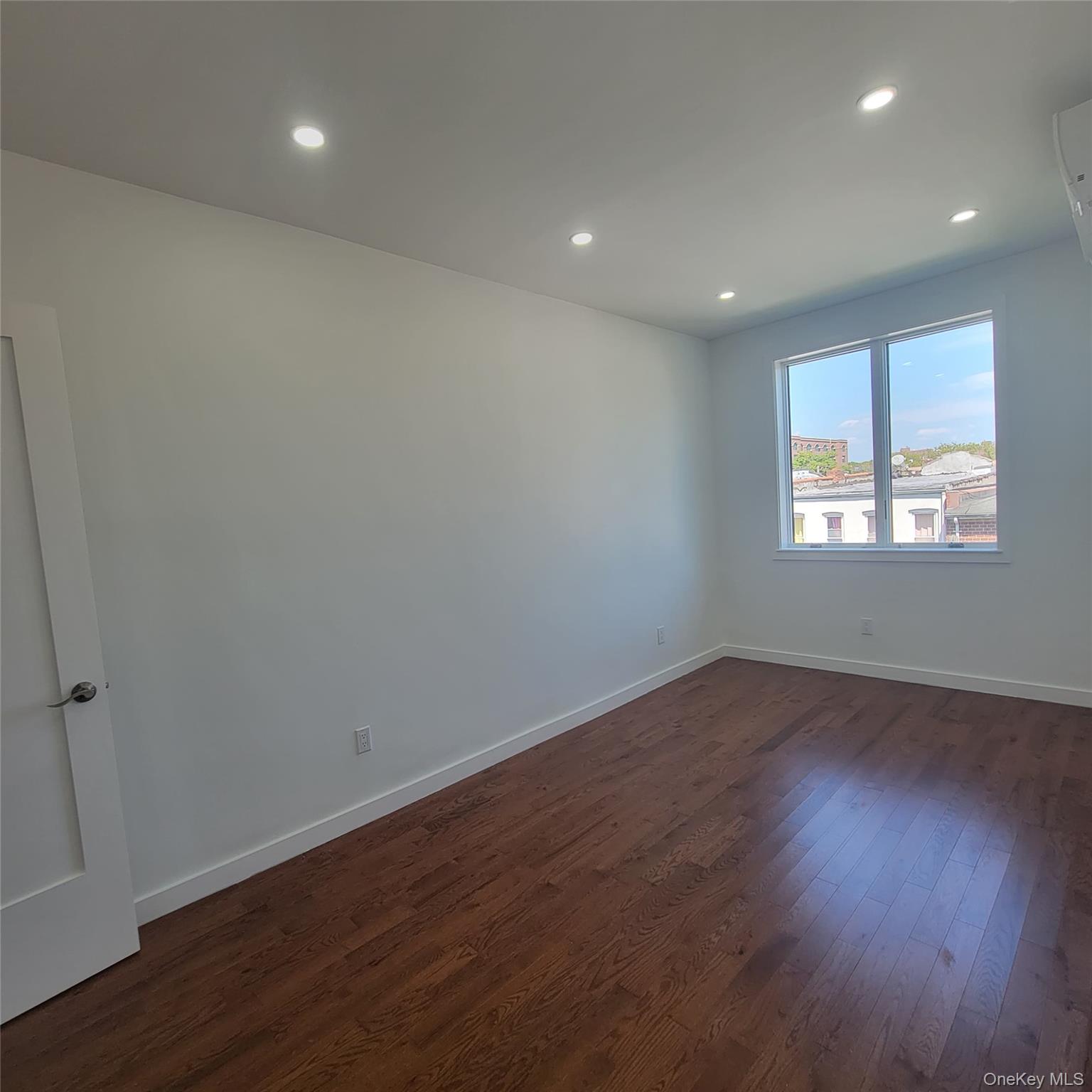 2041 Strauss Street, Brooklyn, NY 11212