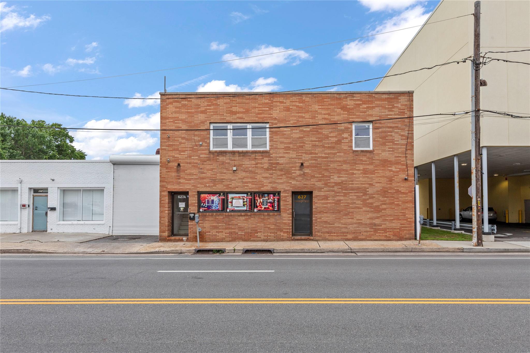 625 W Merrick Road, Valley Stream, NY 11580