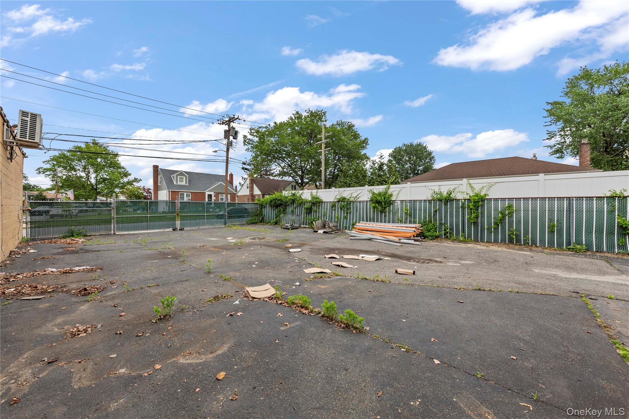 627 W Merrick Road, Valley Stream, NY 11580