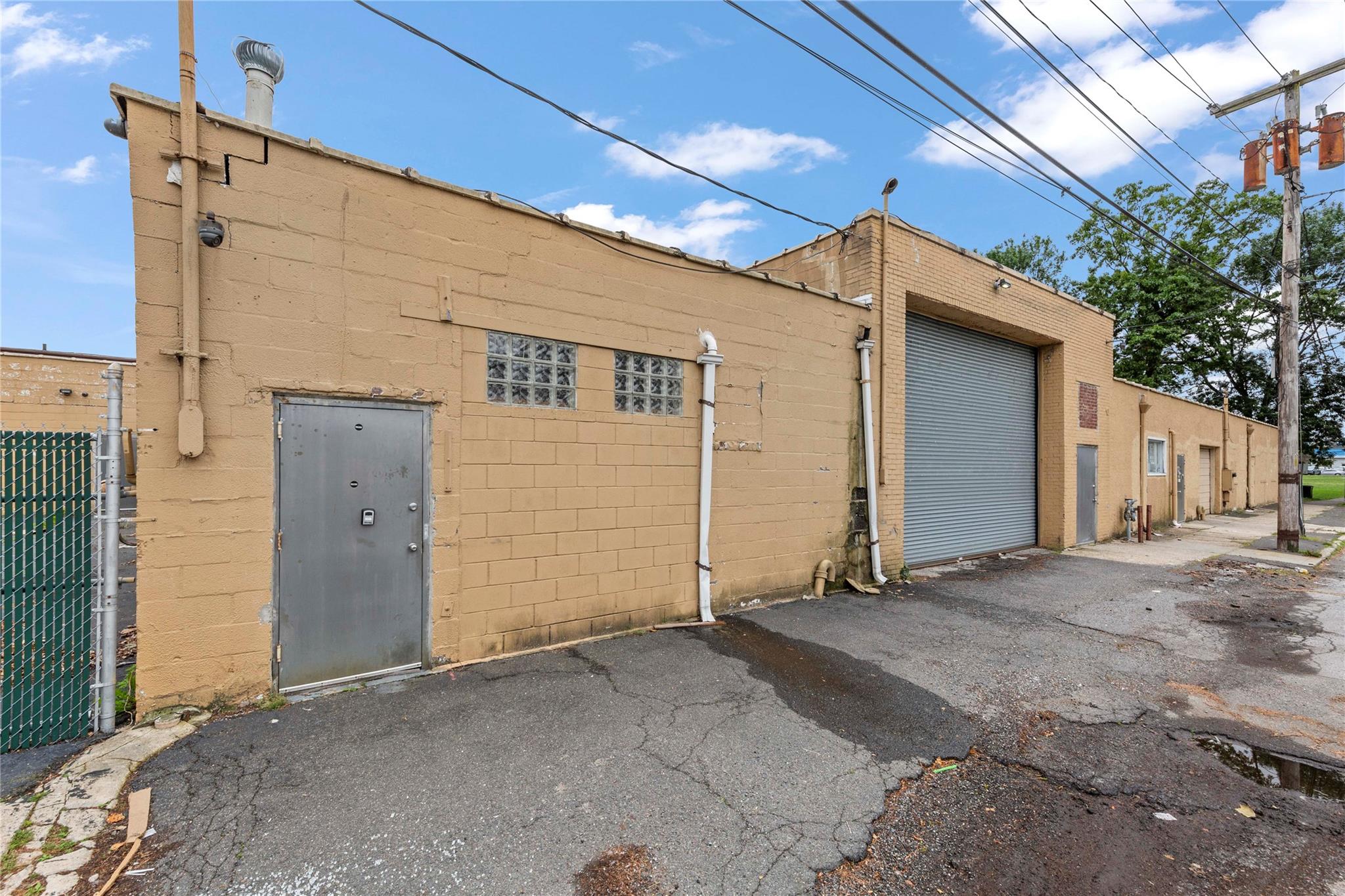 627 W Merrick Road, Valley Stream, NY 11580
