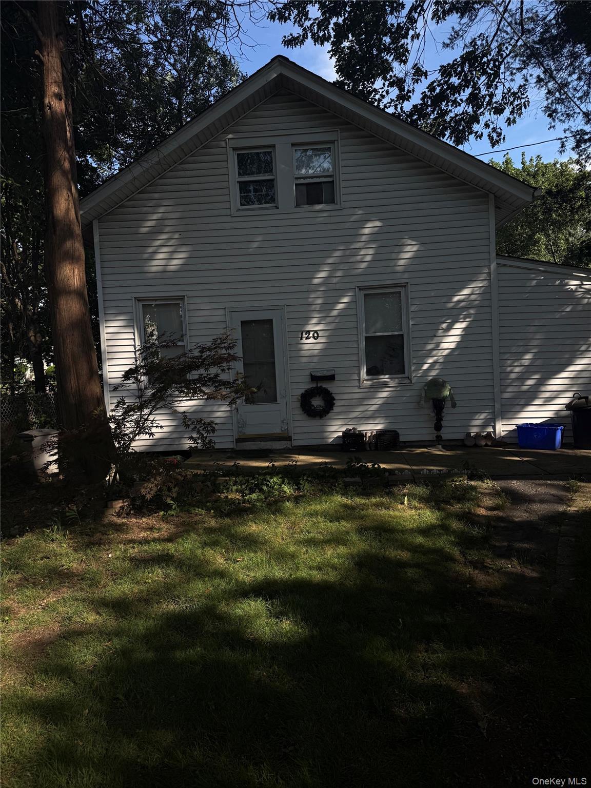 120 Oak Avenue, Hempstead, NY 11550