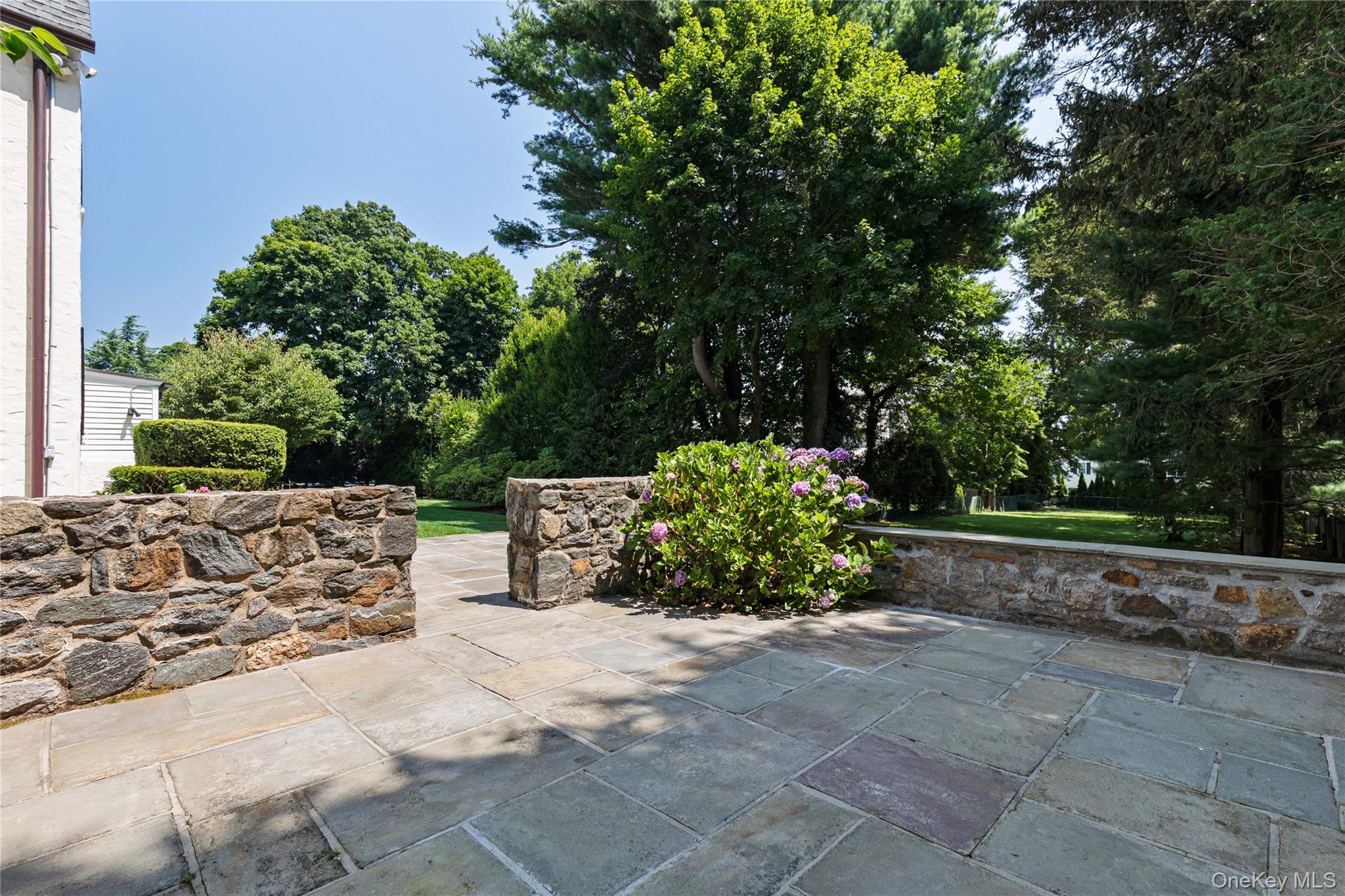 30 Park Drive N, Rye, NY 10580