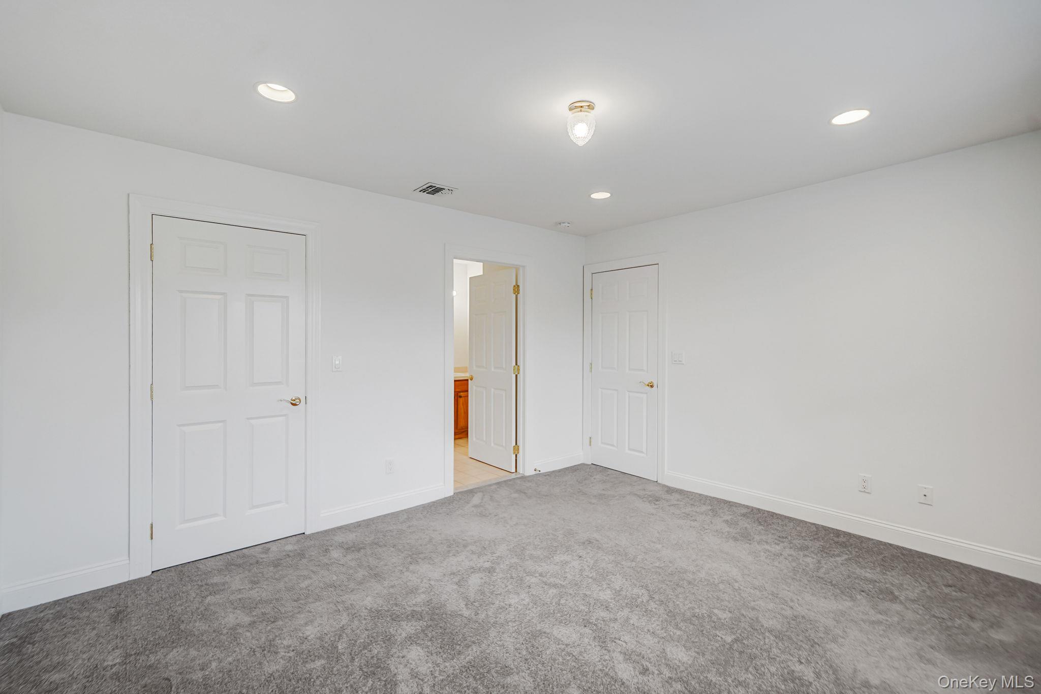 1126 Savoy Drive, Melville, NY 11747