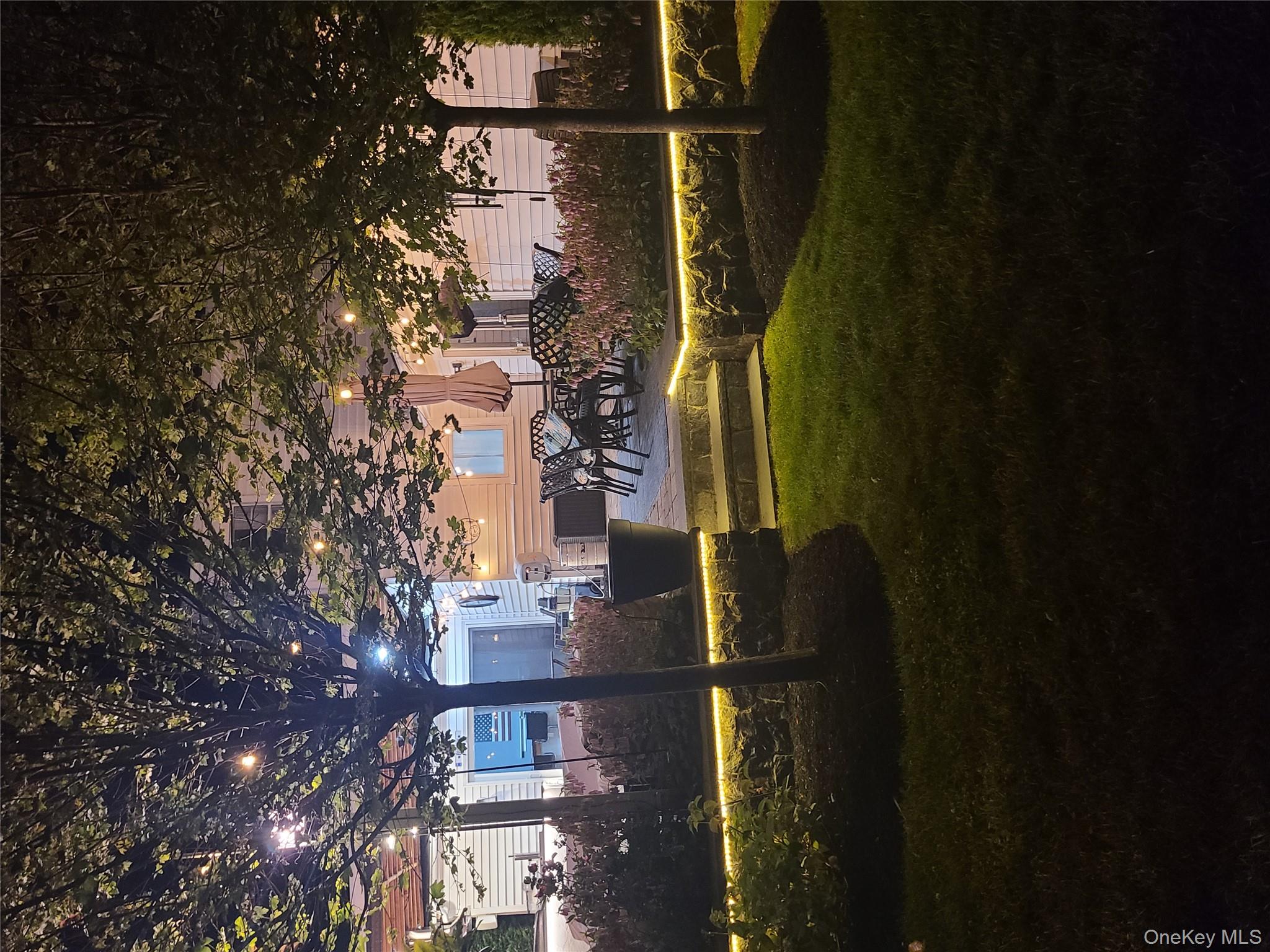 75 Head Of The Neck Road, Bellport, NY 11713