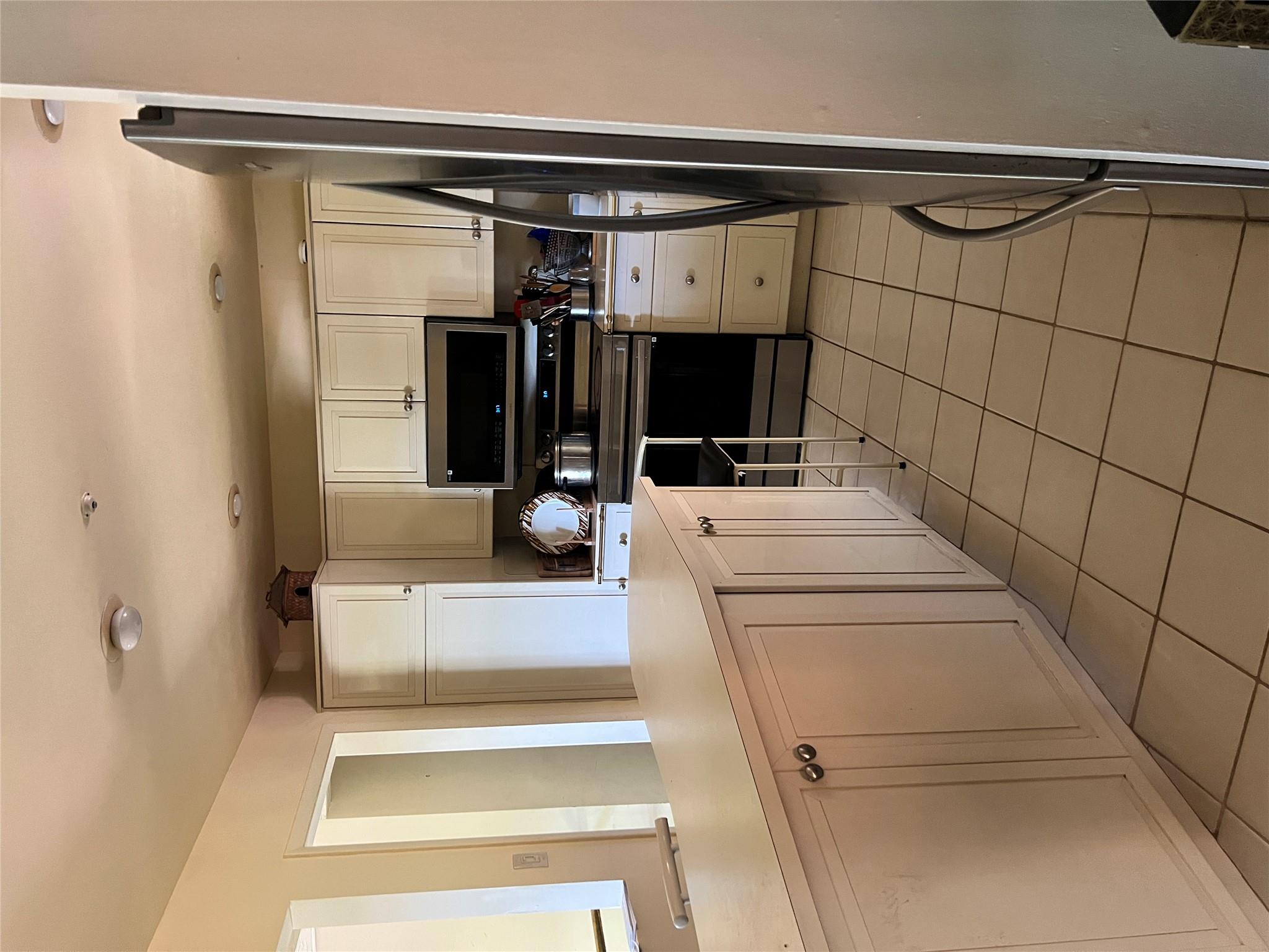 57 Lakeview Drive, Kiamesha Lake, NY 12751