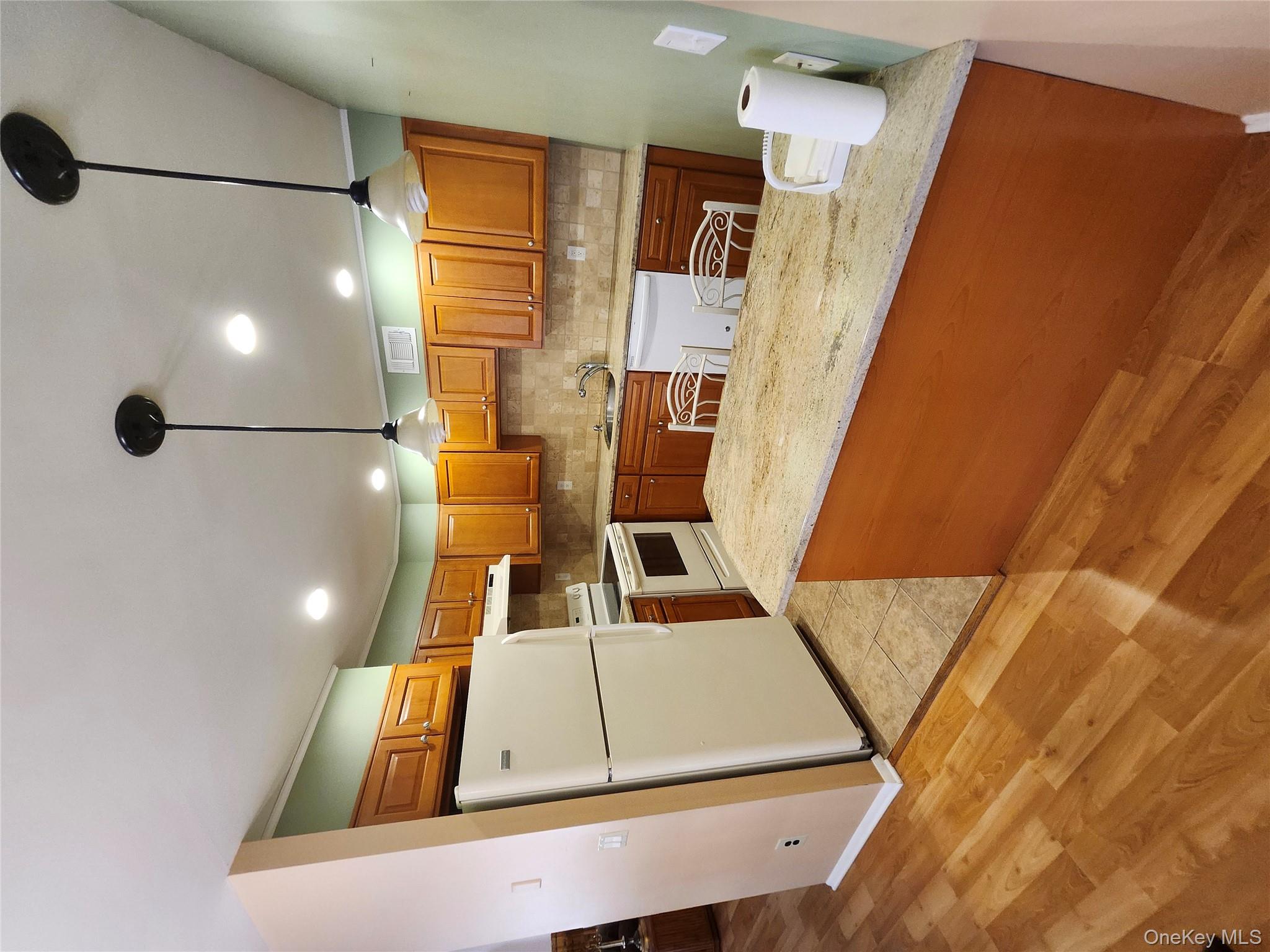 108 Village Road # B, Jefferson Valley, NY 10598