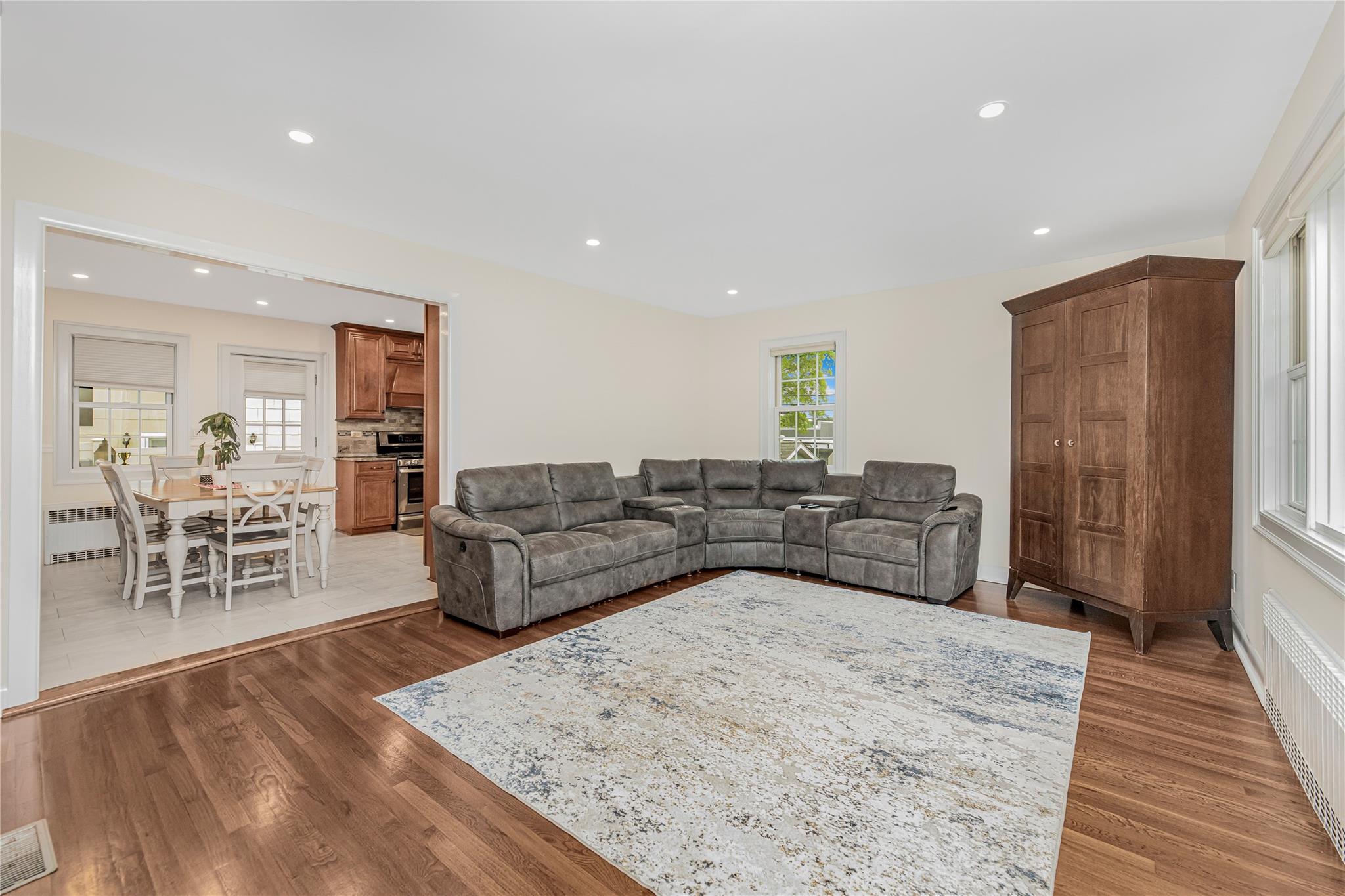 111 Frank Avenue, Mamaroneck, NY 10543