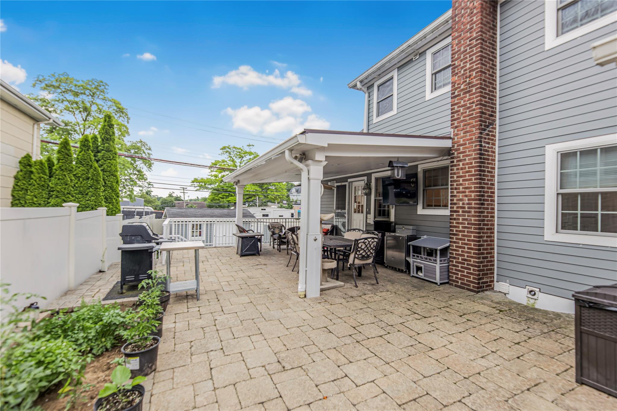 111 Frank Avenue, Mamaroneck, NY 10543