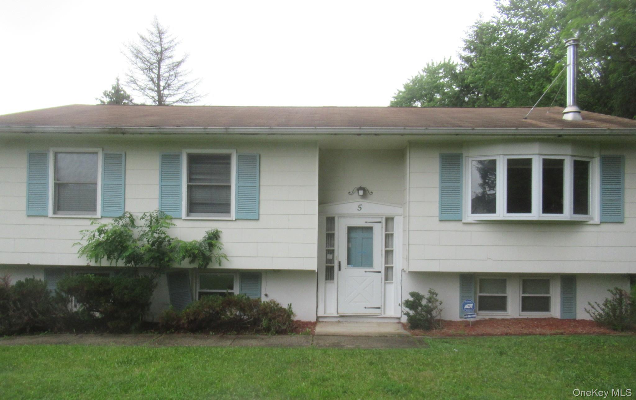 5 Peace Drive, Middletown, NY 10941