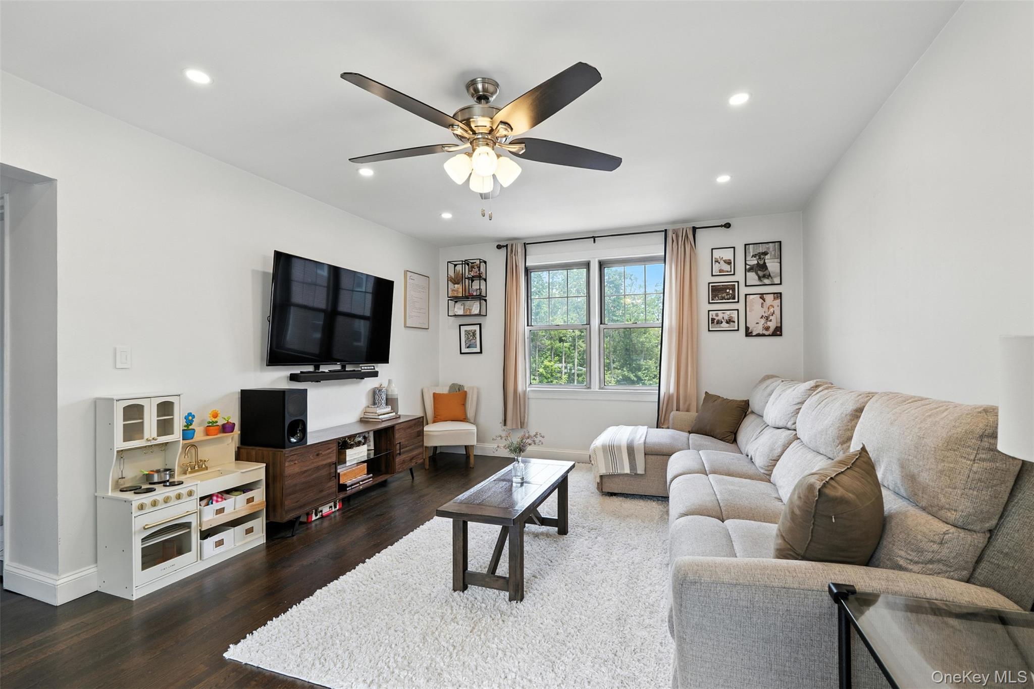 14 Soundview Avenue # 22, White Plains, NY 10606