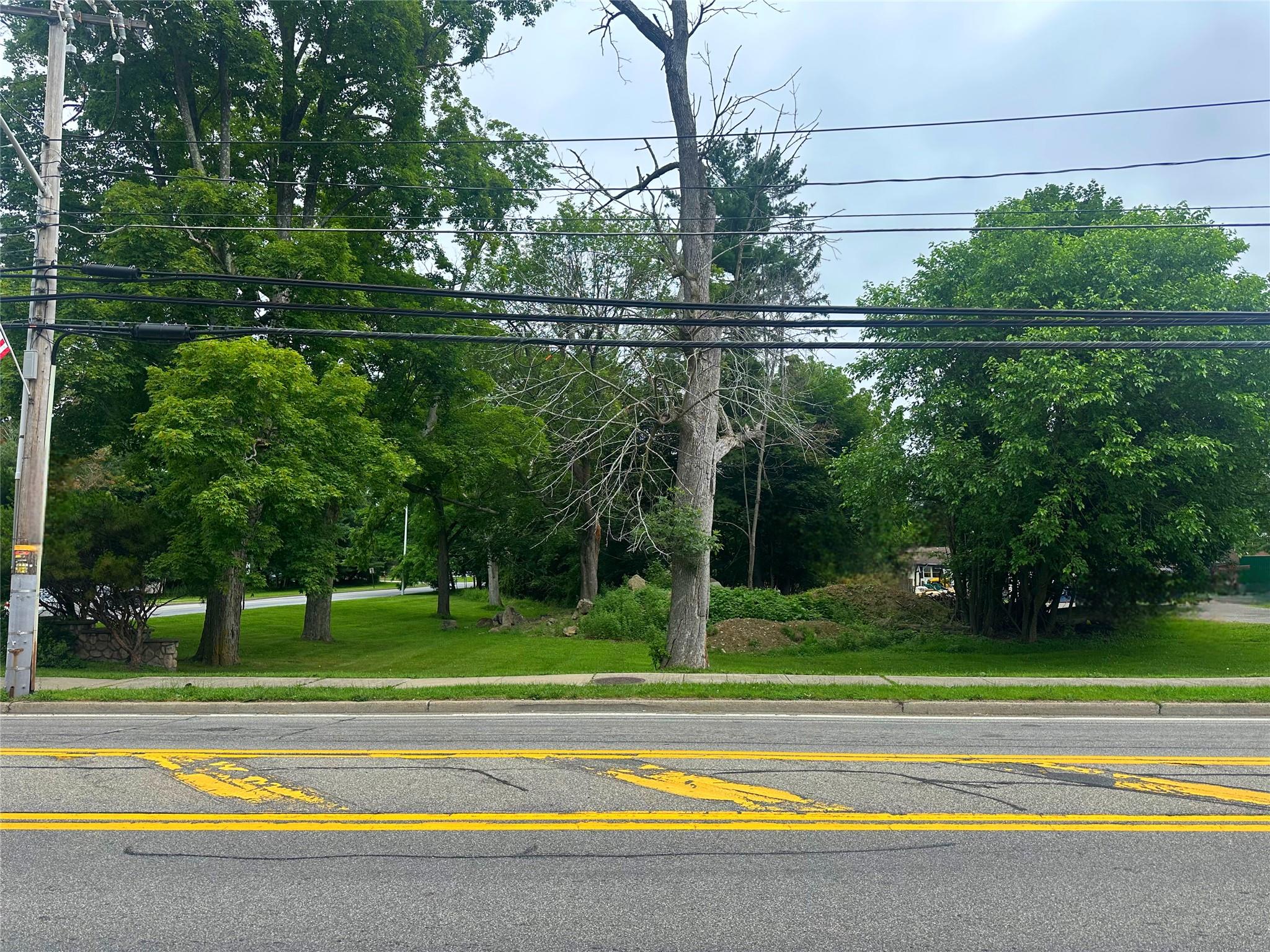 E Main Street, Washingtonville, NY 10992