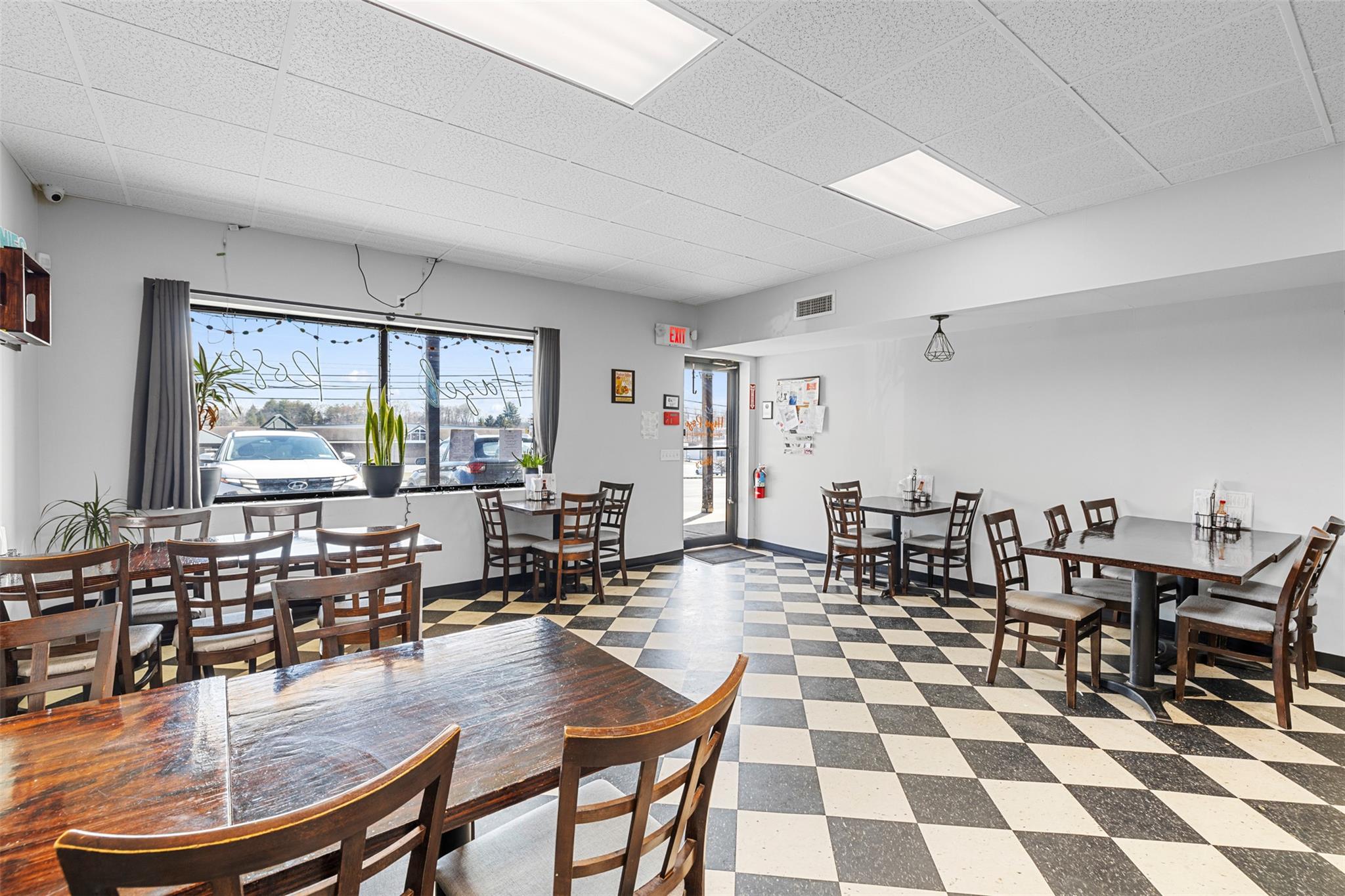 1447 Route 9W, Marlboro, NY 12542