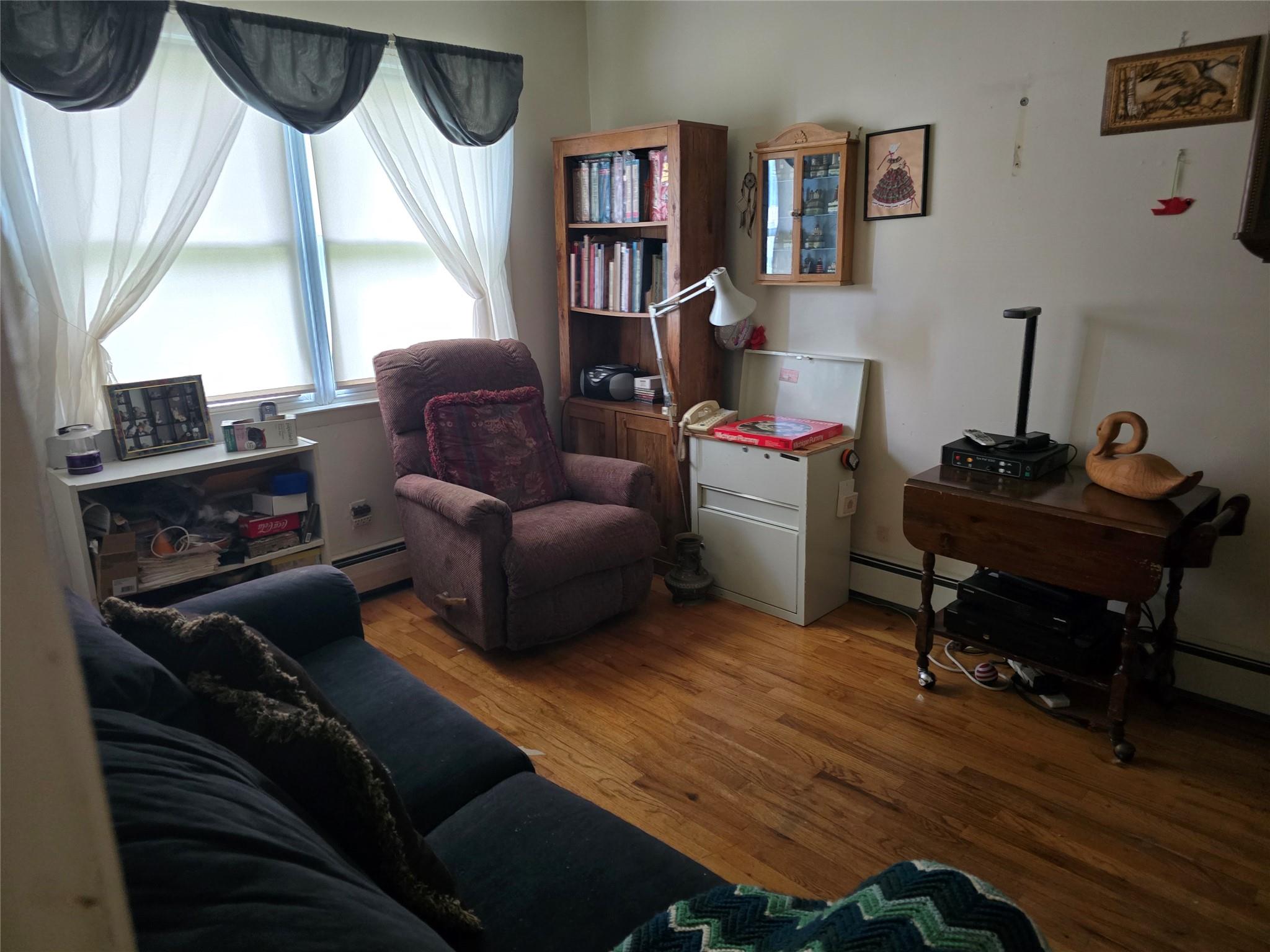 27 Leo Lane, Deer Park, NY 11729