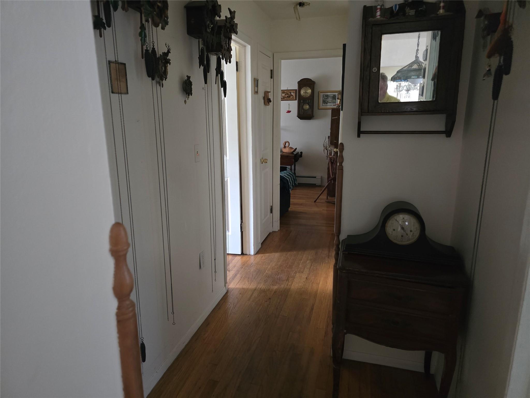 27 Leo Lane, Deer Park, NY 11729