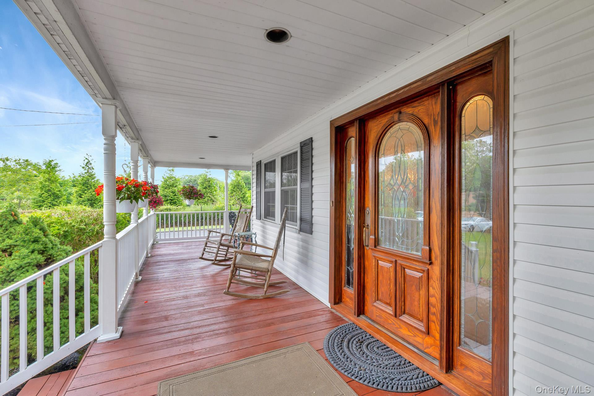 1 Garfield Court, Nesconset, NY 11767