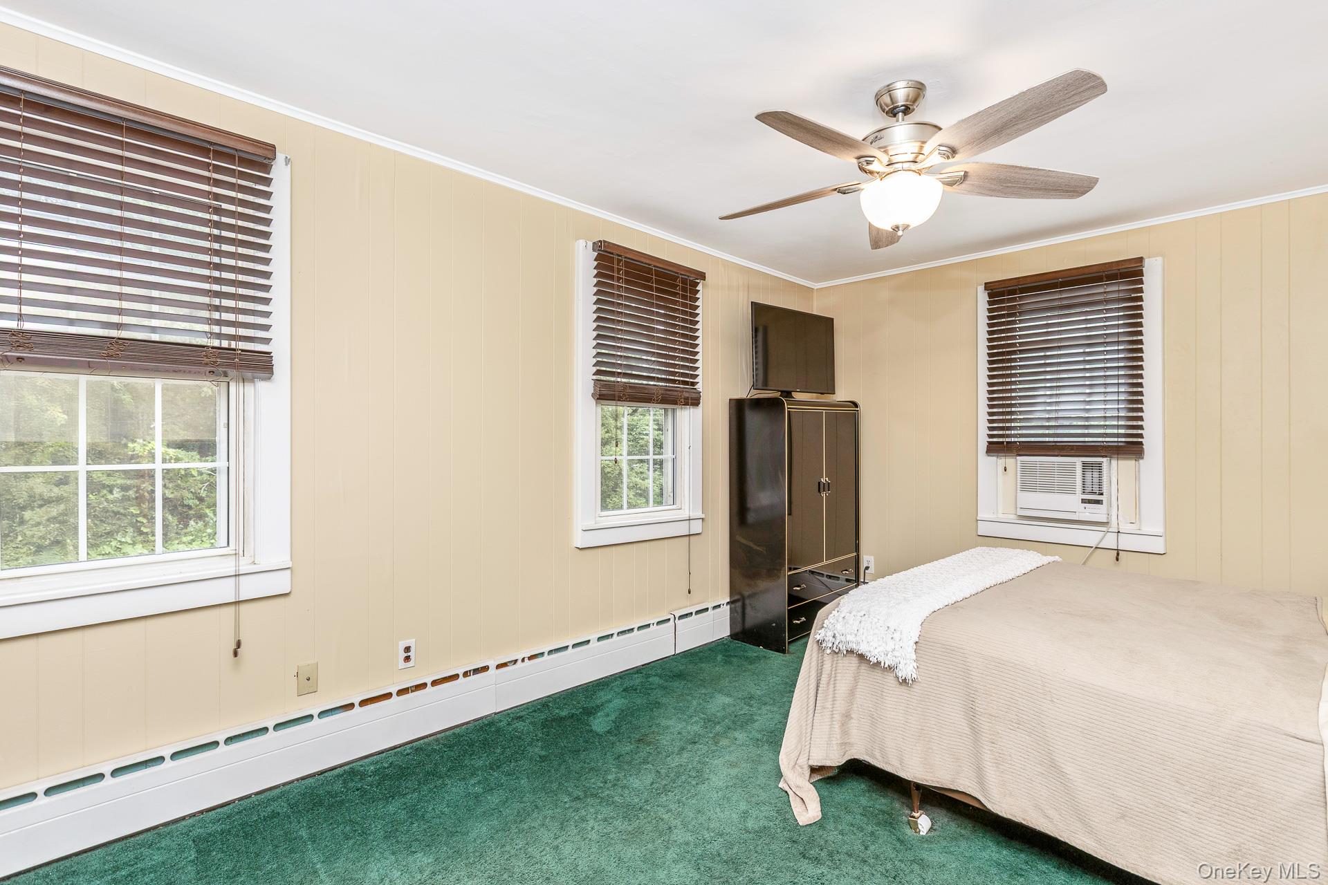 1 Garfield Court, Nesconset, NY 11767