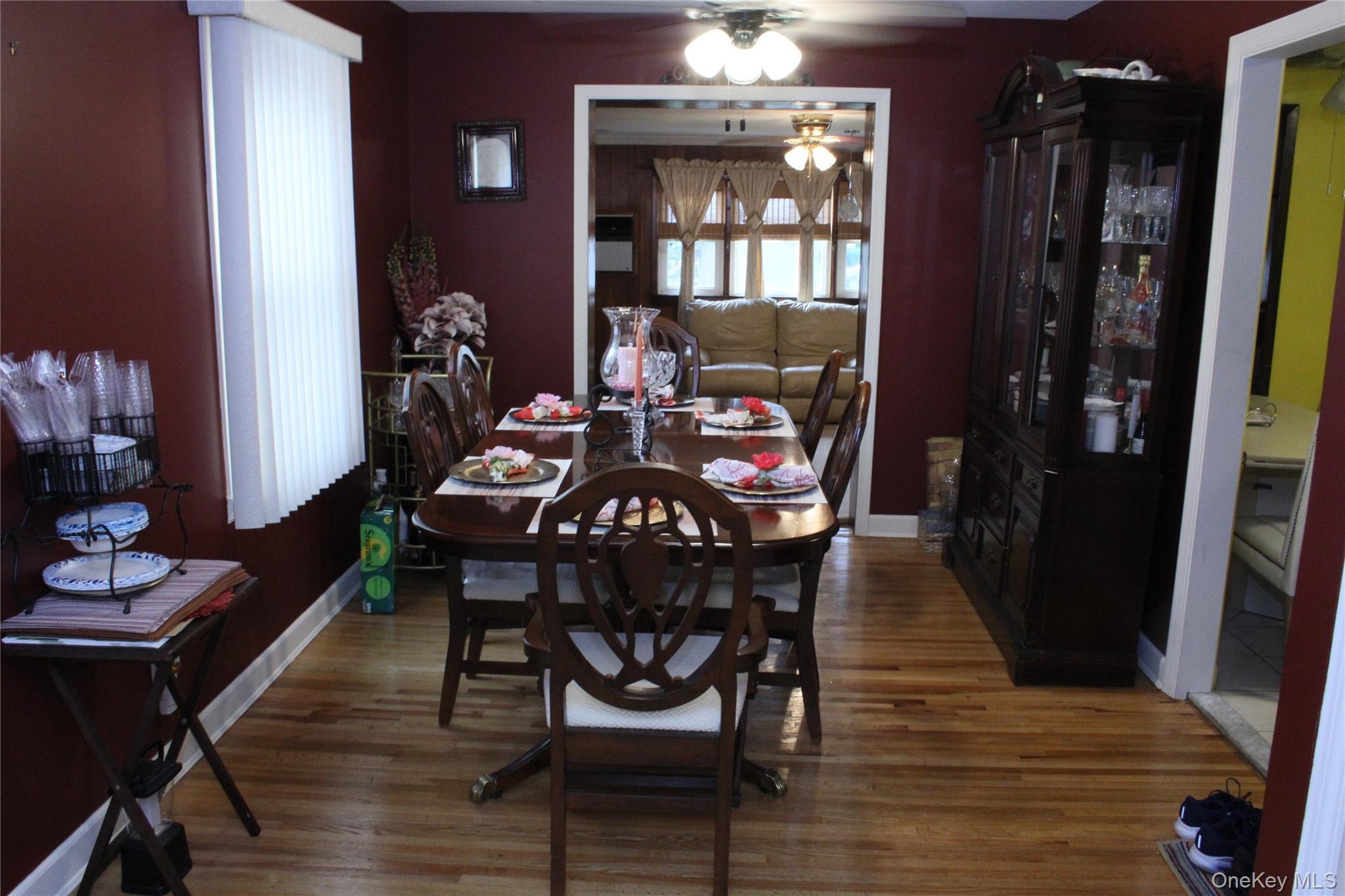 24 Garnet Place, Elmont, NY 11003