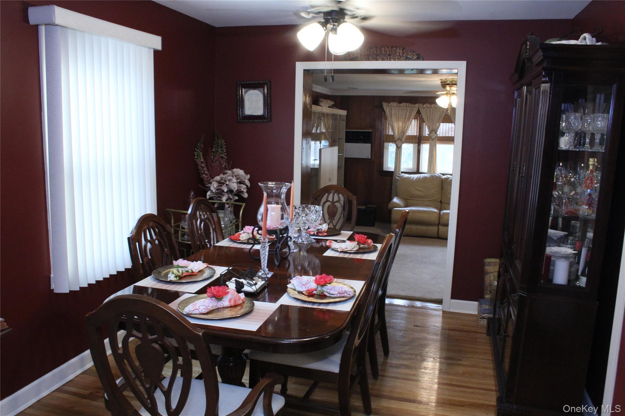 24 Garnet Place, Elmont, NY 11003