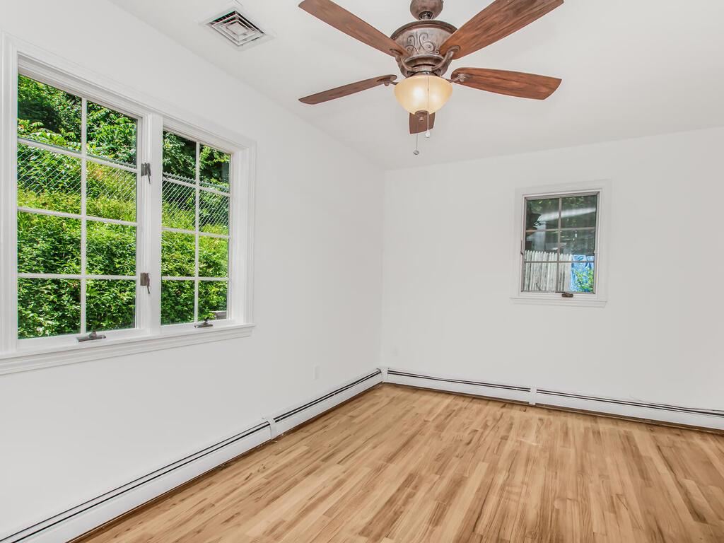 17 Shenorock Drive, Yorktown Heights, NY 10598