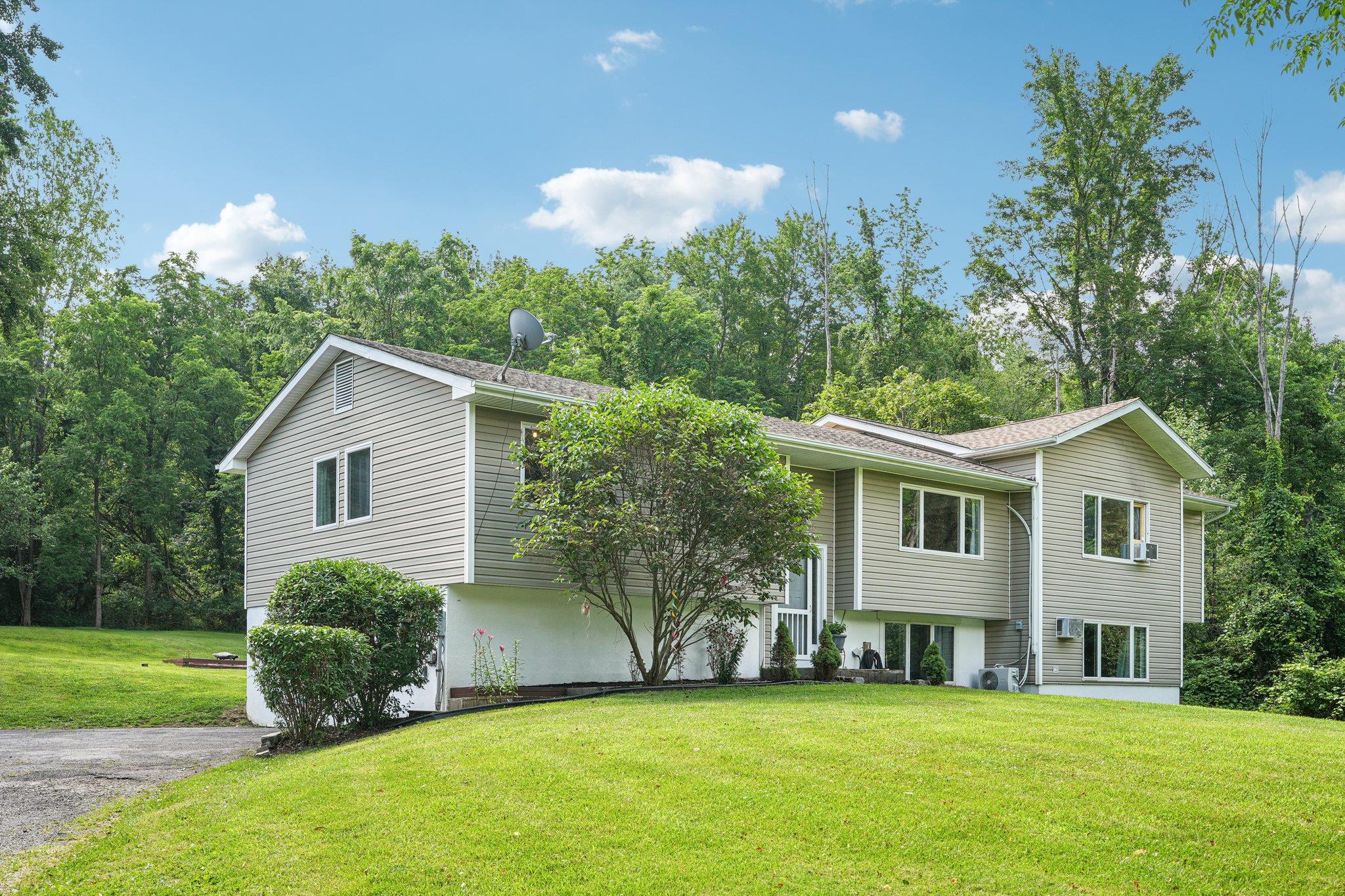 24 Wild Turkey Run, Wappingers Falls, NY 12590