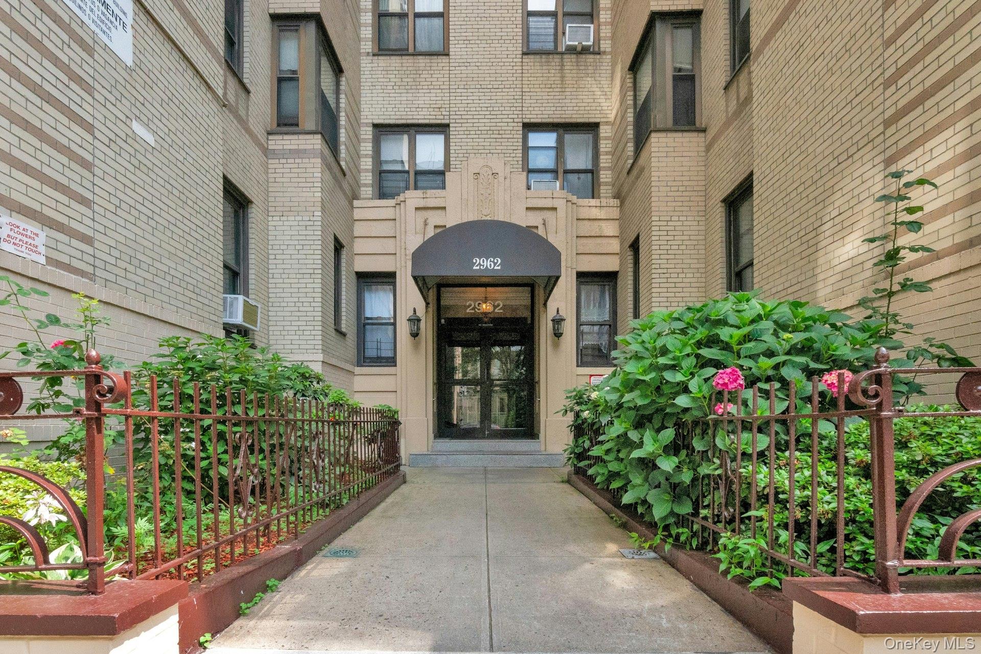 2962 Decatur Avenue # 1C, Bronx, NY 10458