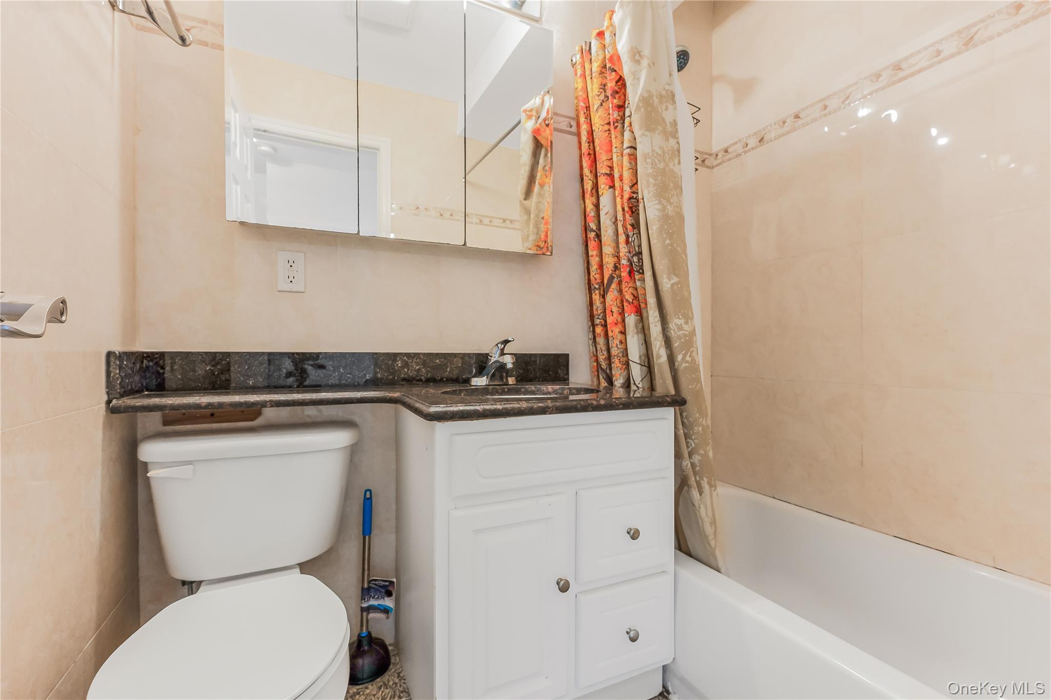 85-23 Broadway # 7C, Elmhurst, NY 11373