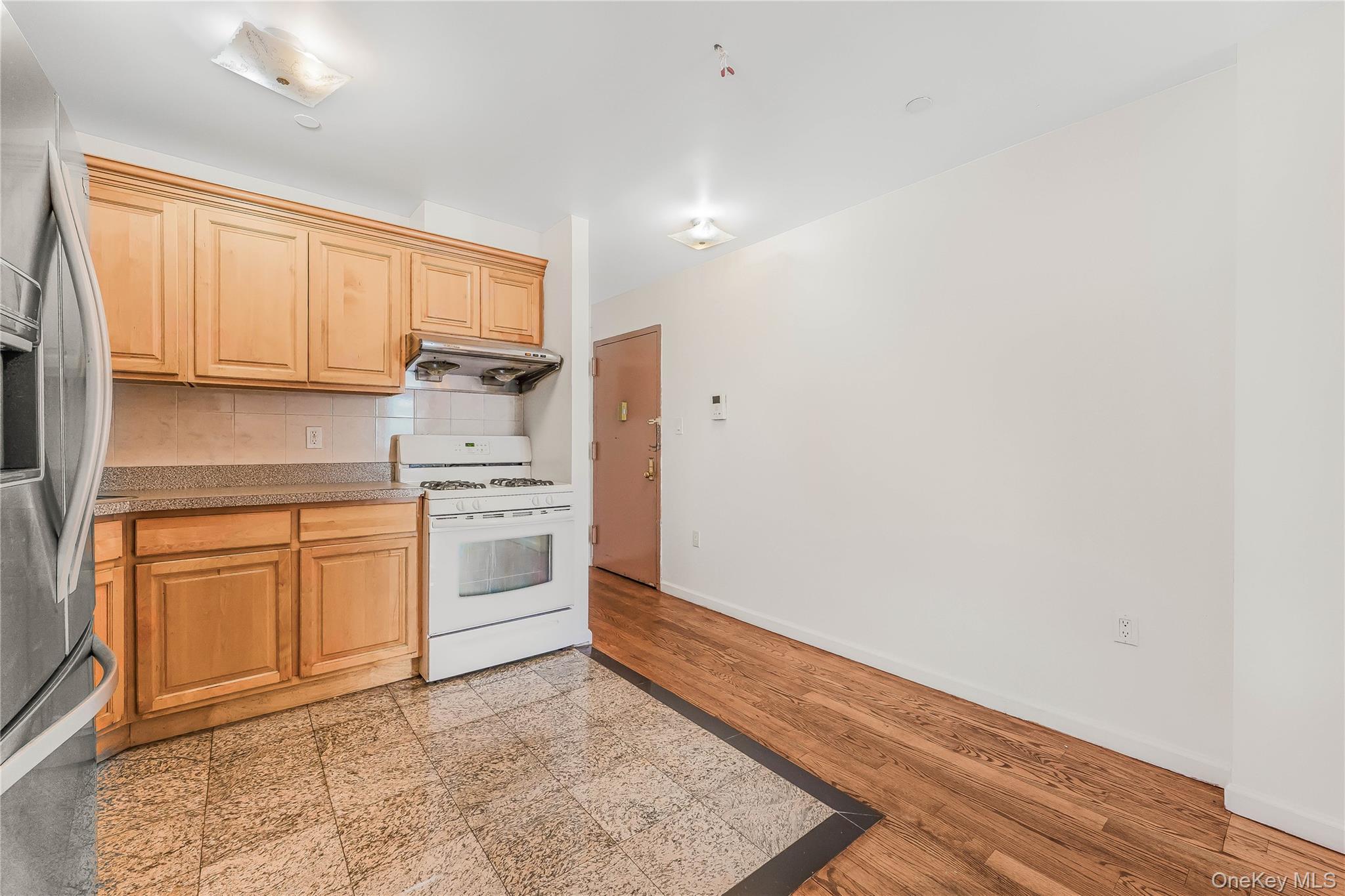 85-23 Broadway # 7C, Elmhurst, NY 11373