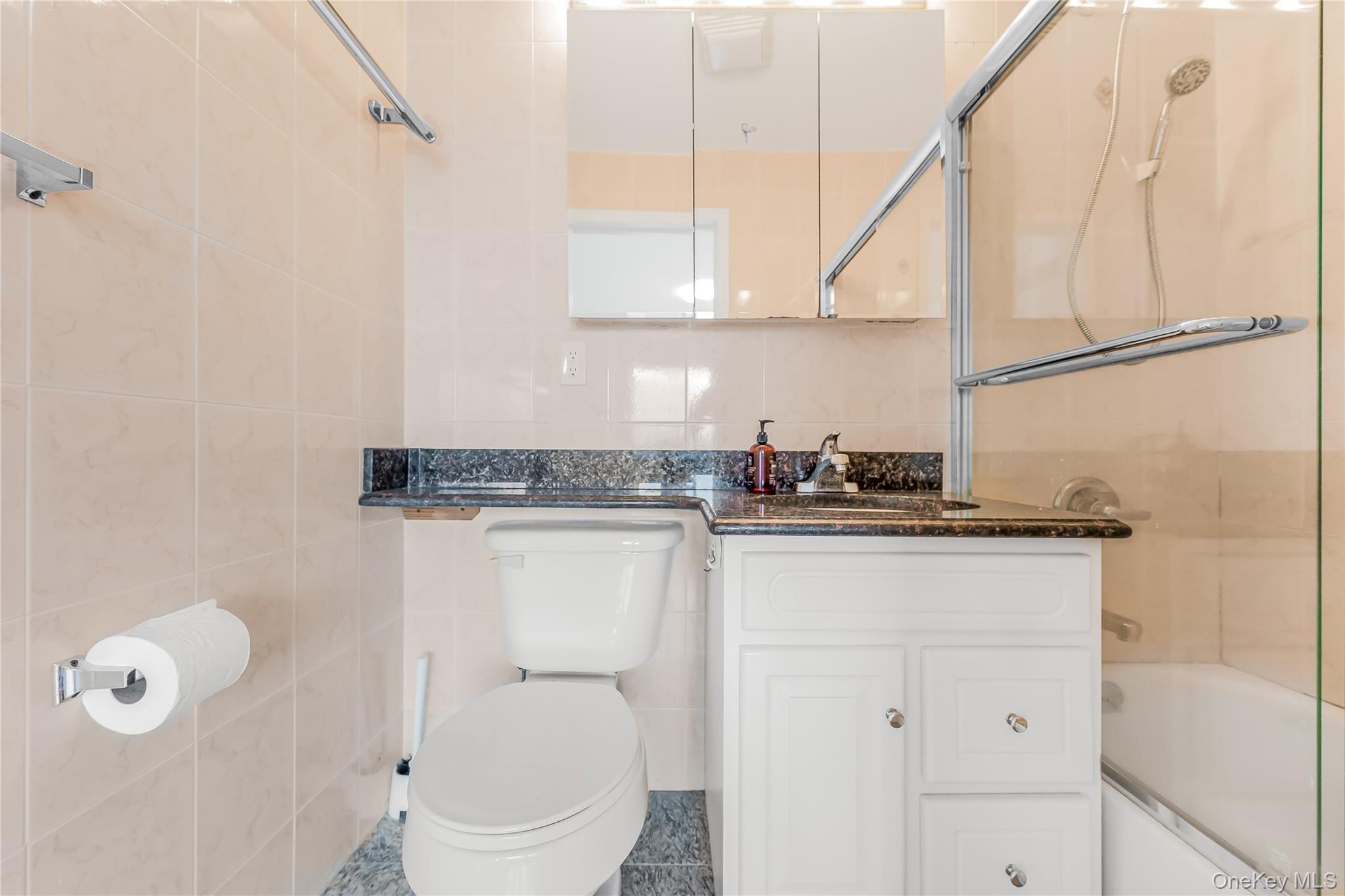 85-23 Broadway # 7C, Elmhurst, NY 11373