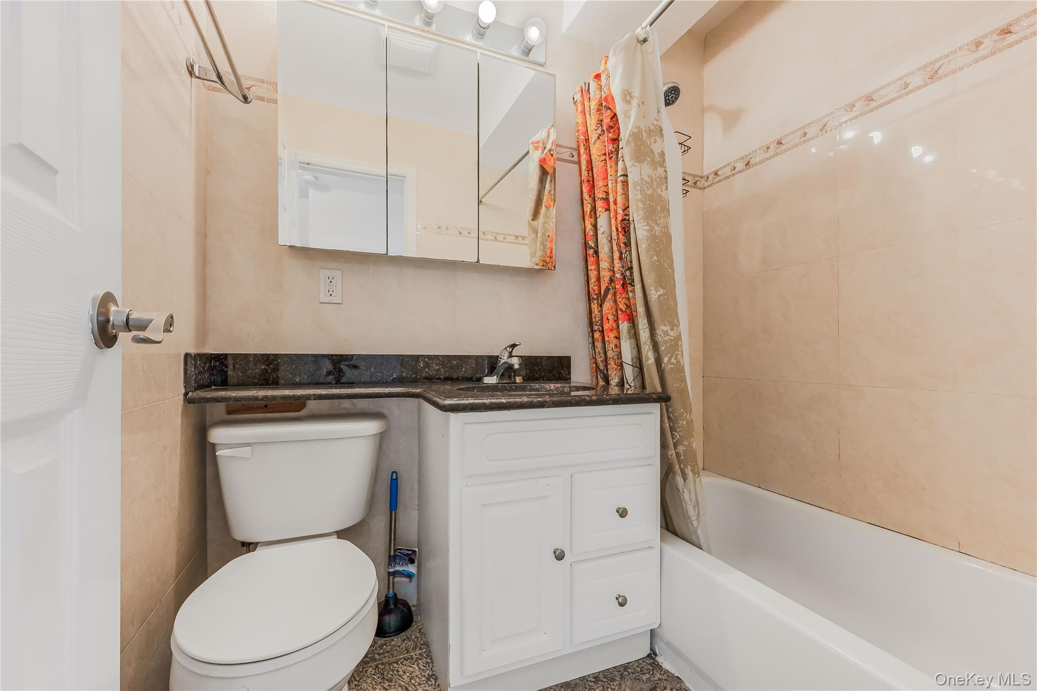 85-23 Broadway # 7C, Elmhurst, NY 11373