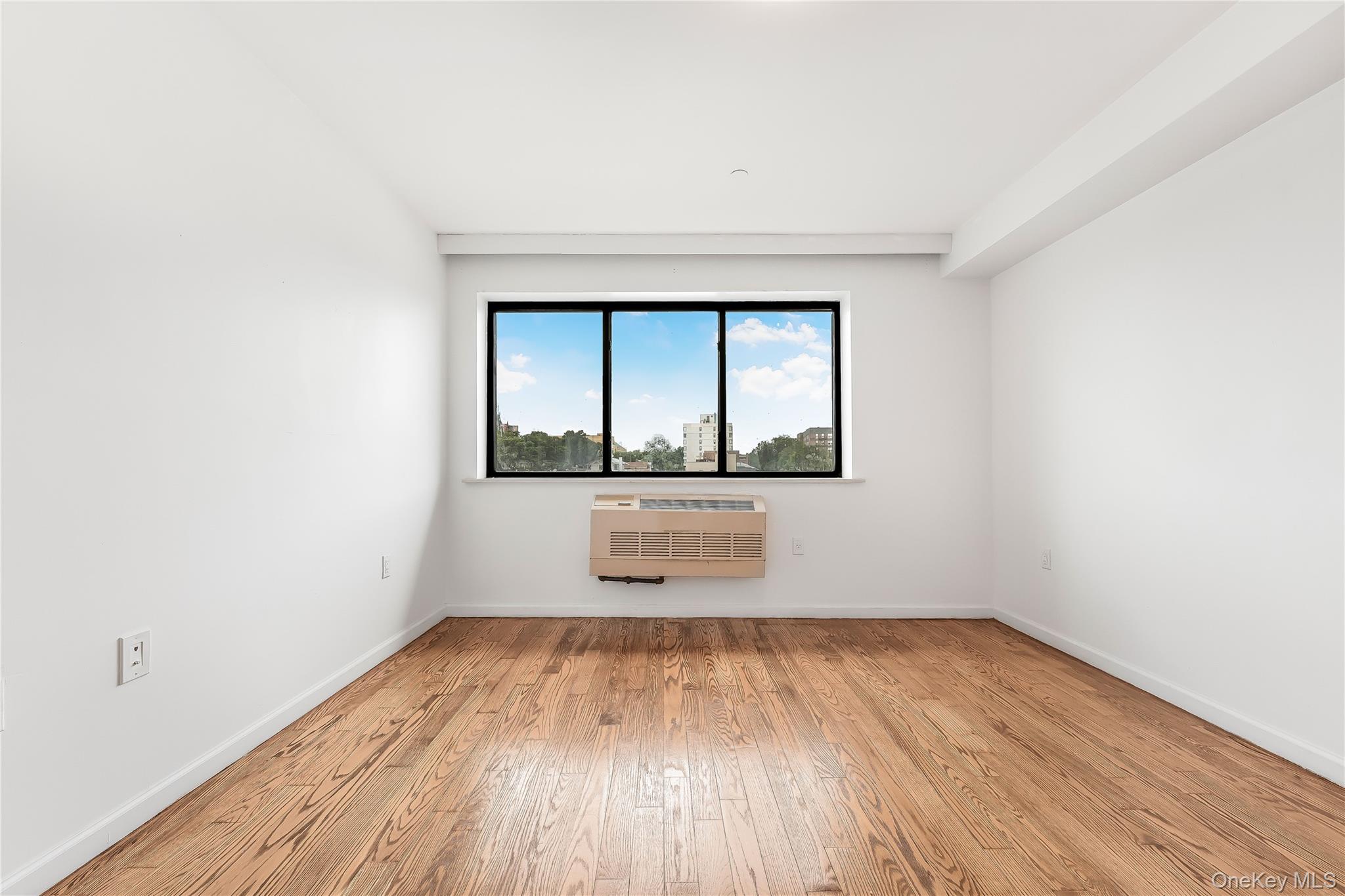 85-23 Broadway # 7C, Elmhurst, NY 11373