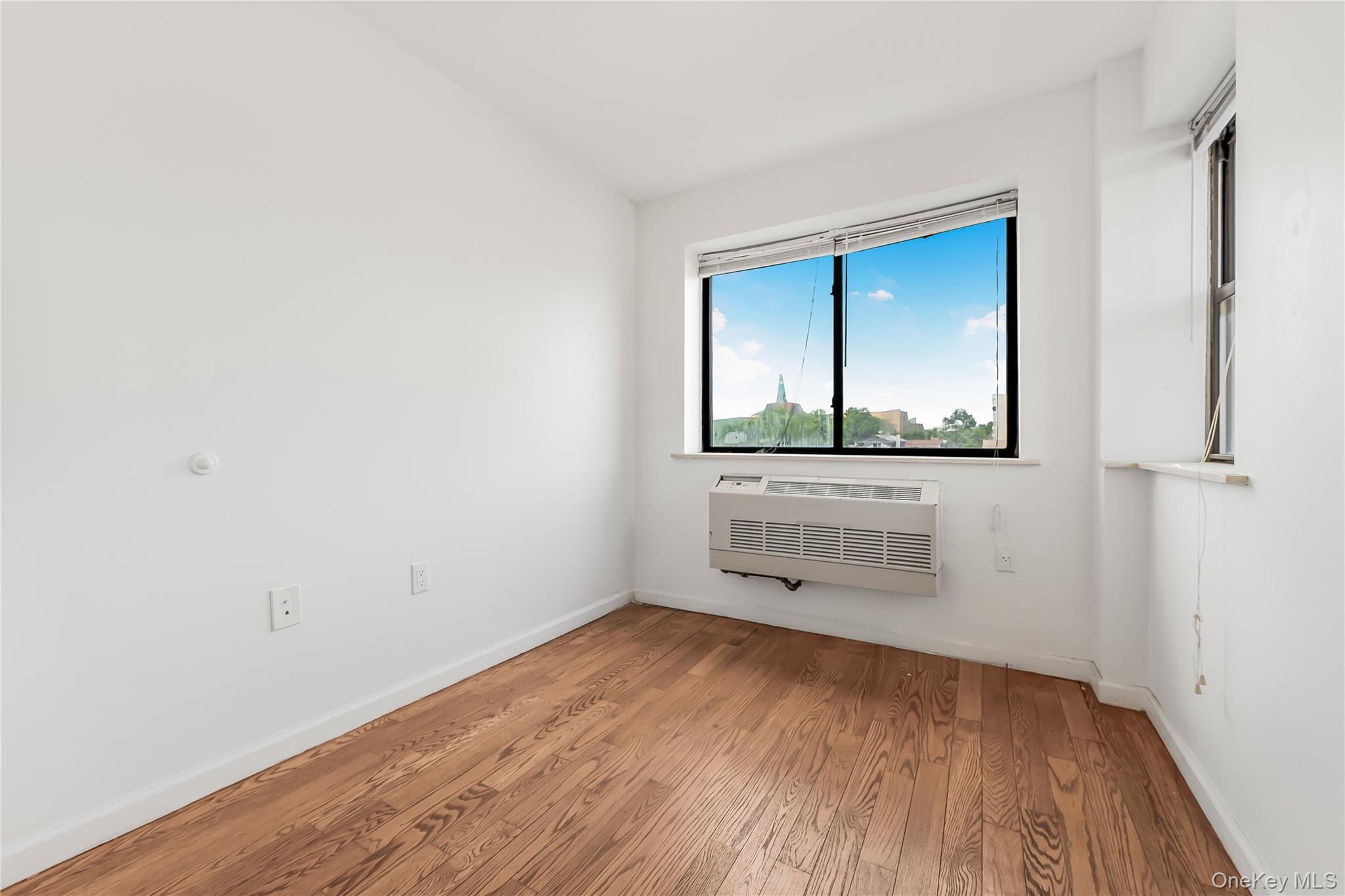 85-23 Broadway # 7C, Elmhurst, NY 11373